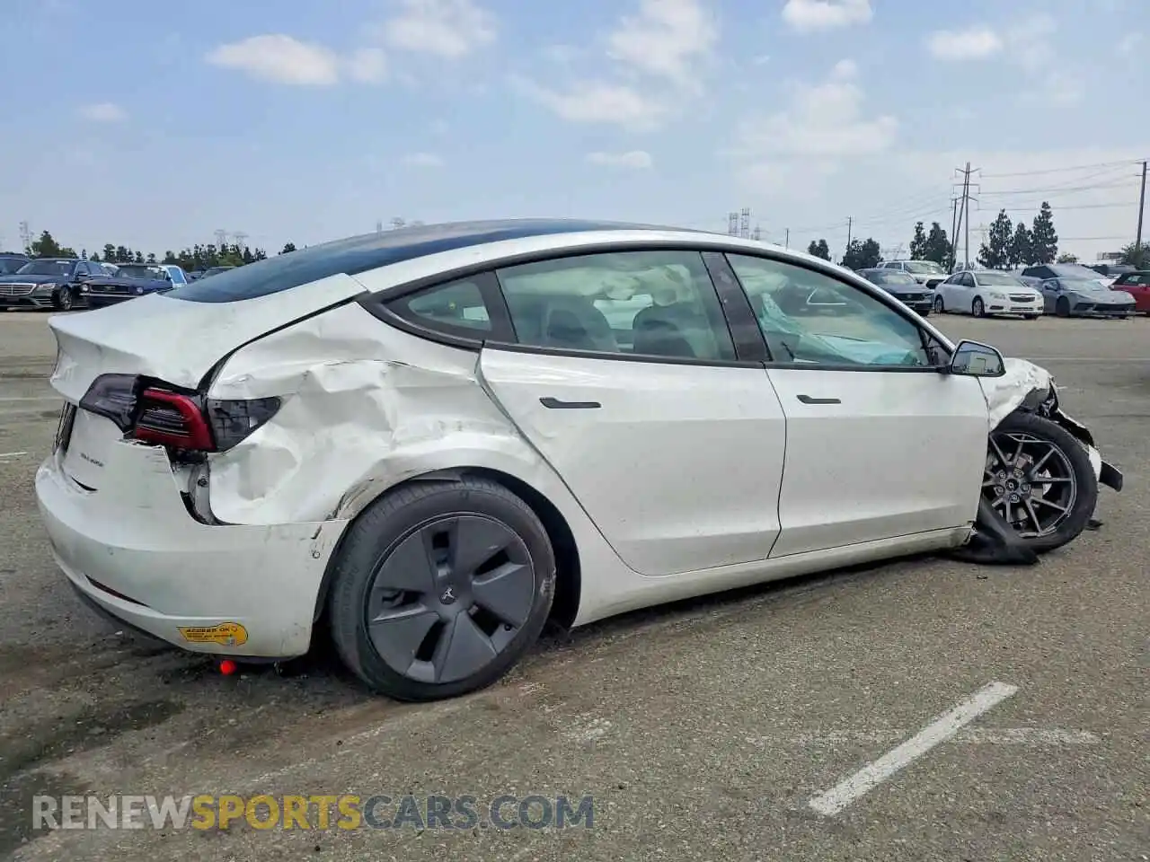 3 Photograph of a damaged car 5YJ3E1EB3NF131768 TESLA MODEL 3 2022