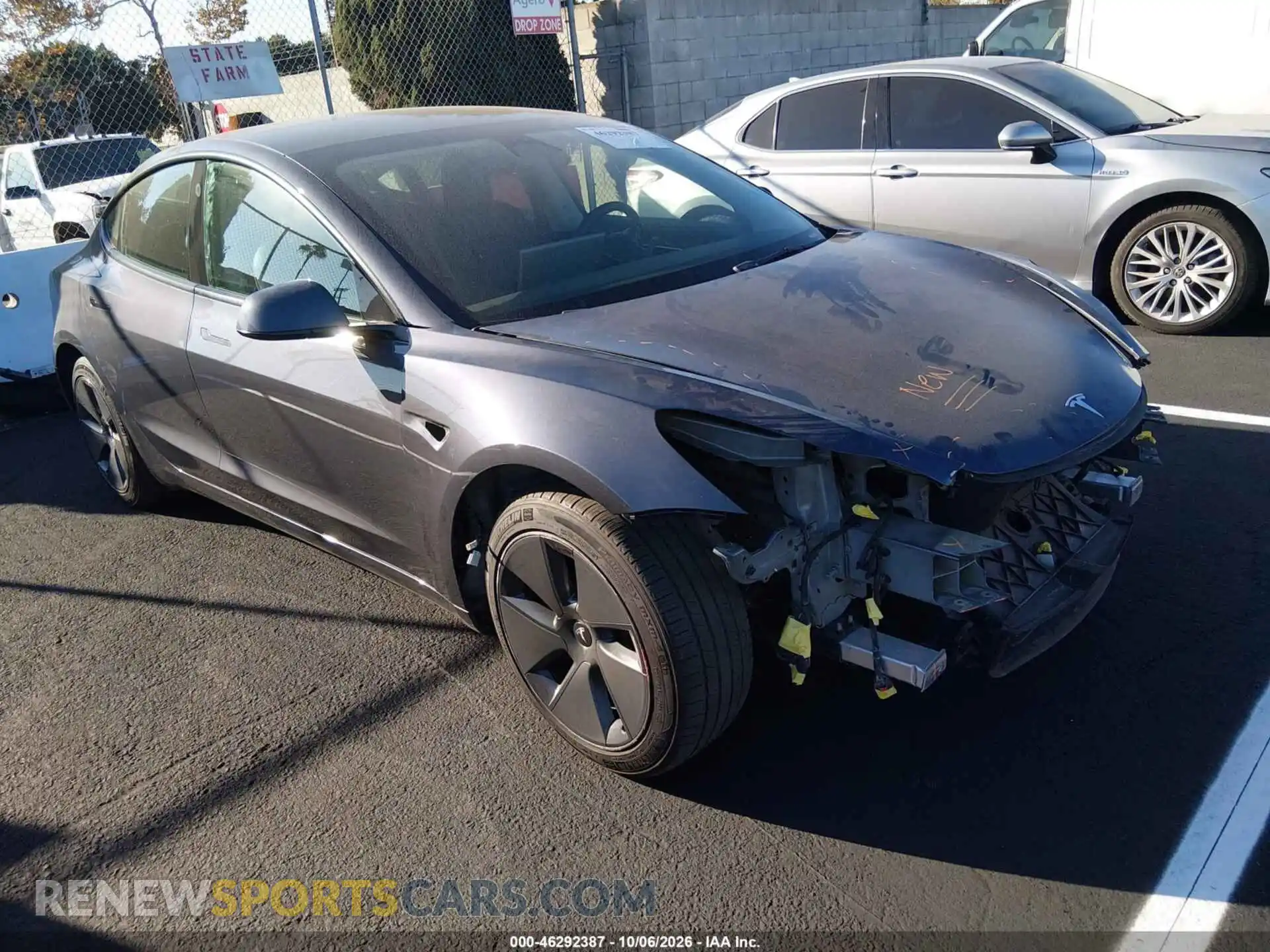 1 Photograph of a damaged car 5YJ3E1EB3NF135920 TESLA MODEL 3 2022