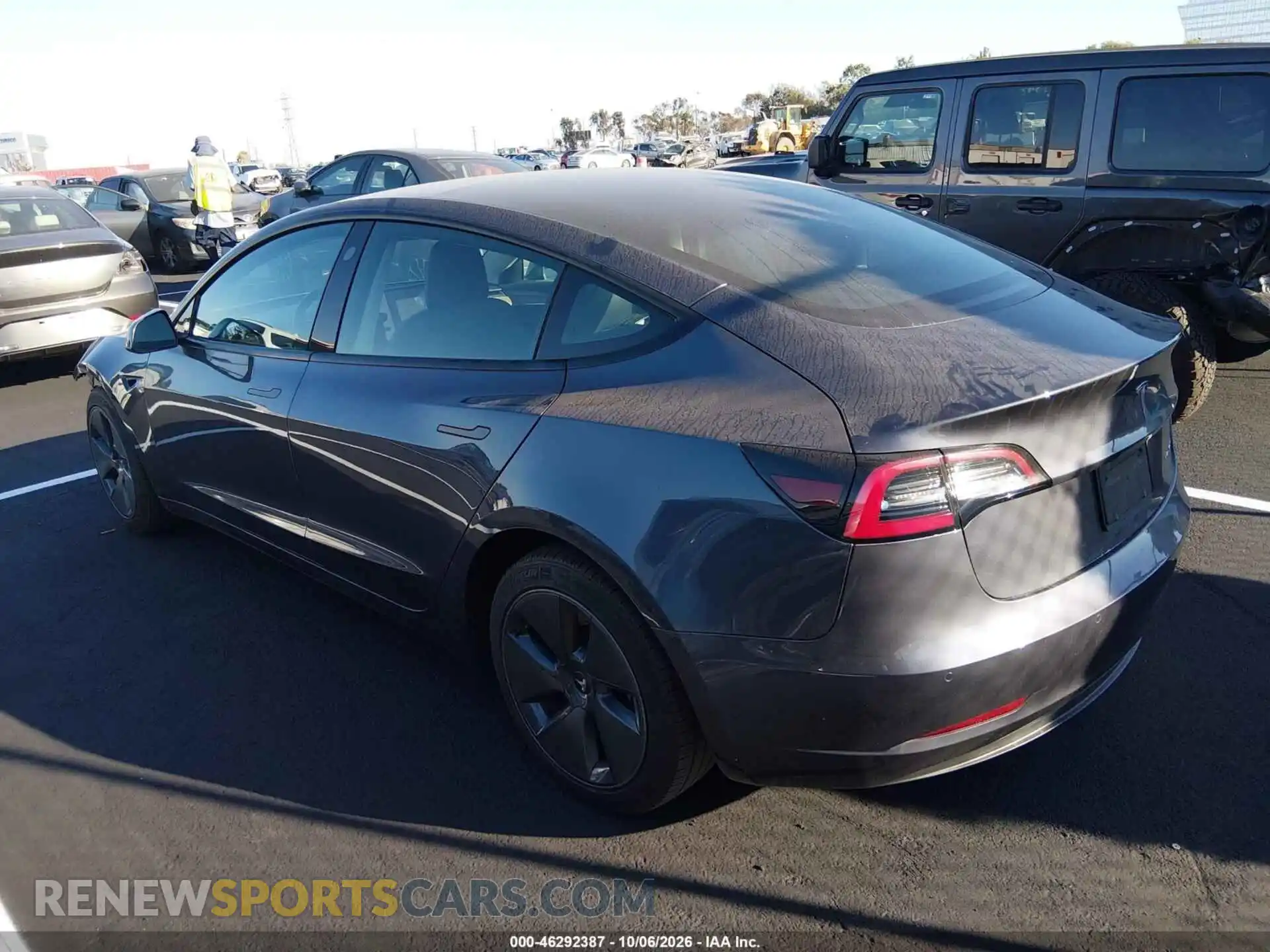 3 Photograph of a damaged car 5YJ3E1EB3NF135920 TESLA MODEL 3 2022
