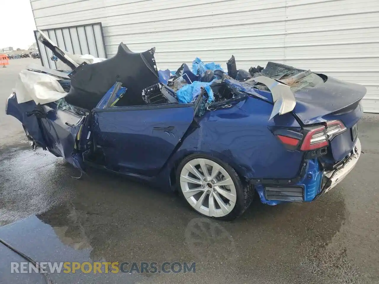 2 Photograph of a damaged car 5YJ3E1EB3NF144651 TESLA MODEL 3 2022