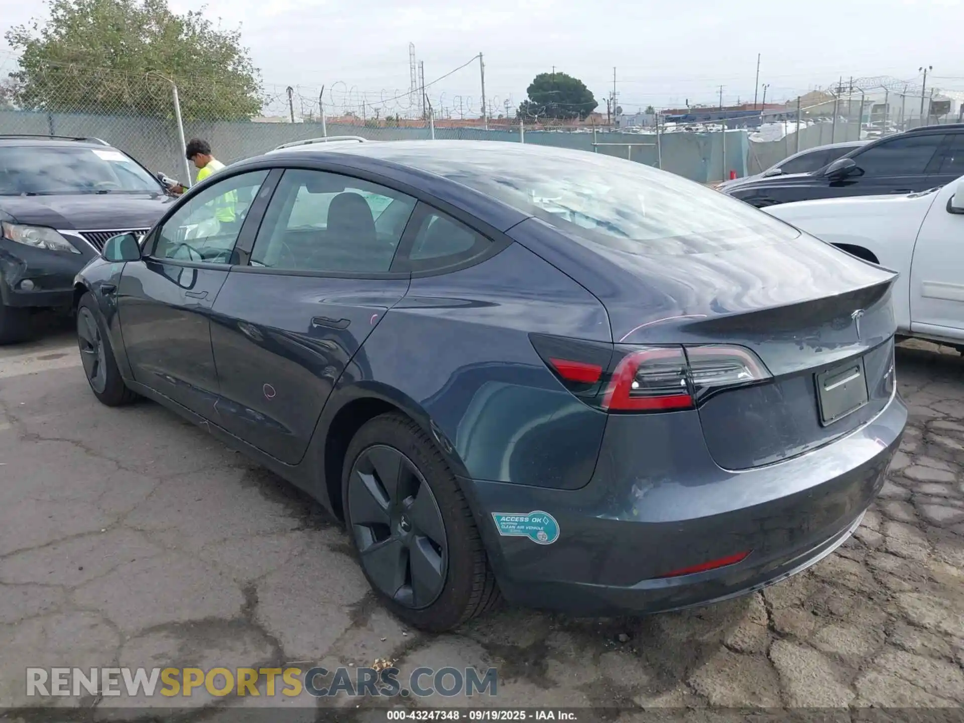 3 Photograph of a damaged car 5YJ3E1EB3NF175379 TESLA MODEL 3 2022