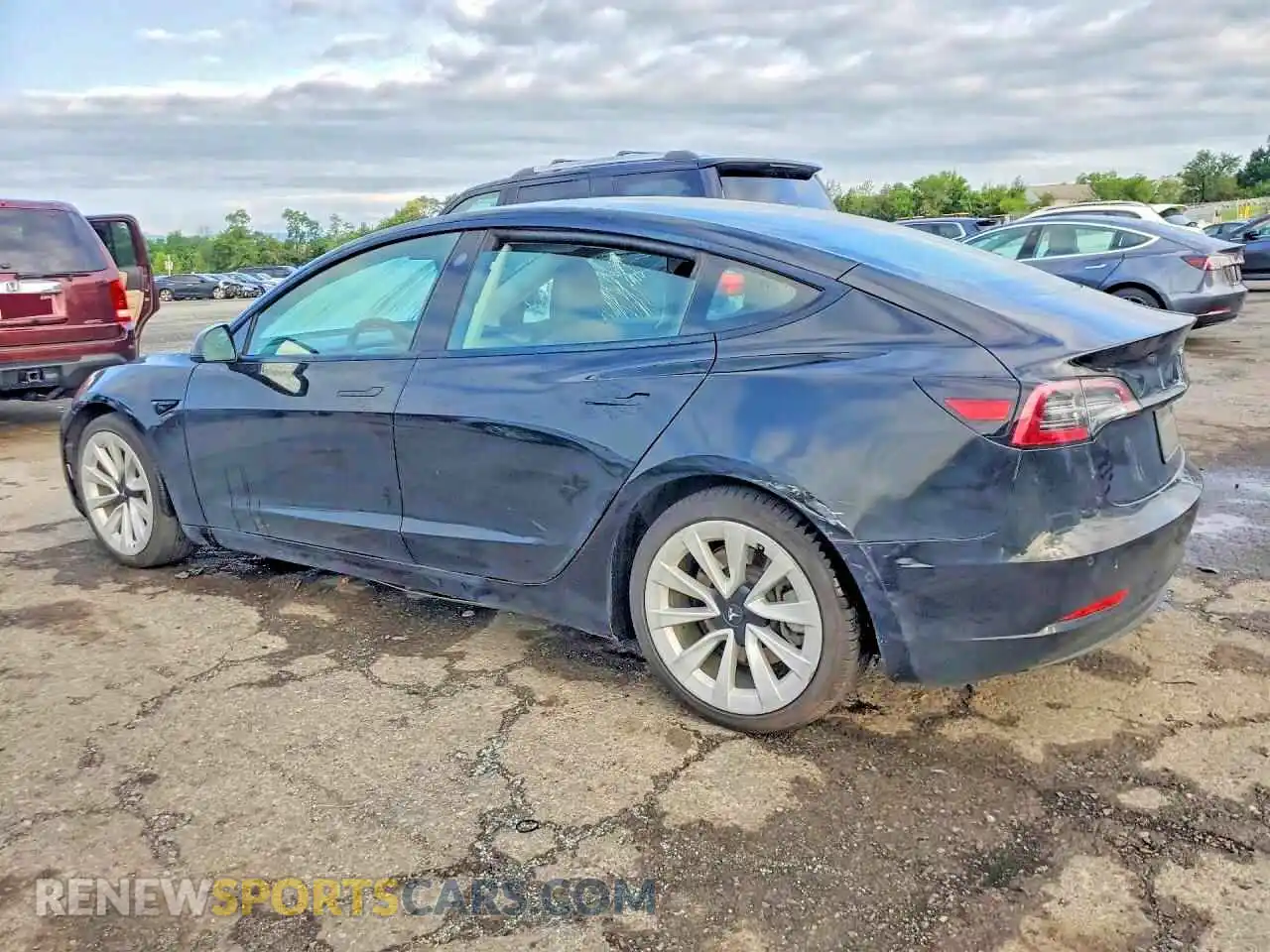 2 Photograph of a damaged car 5YJ3E1EB3NF189802 TESLA MODEL 3 2022