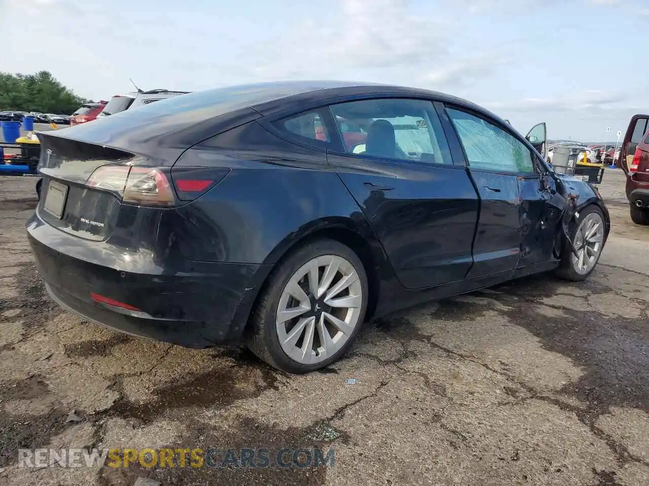 3 Photograph of a damaged car 5YJ3E1EB3NF189802 TESLA MODEL 3 2022