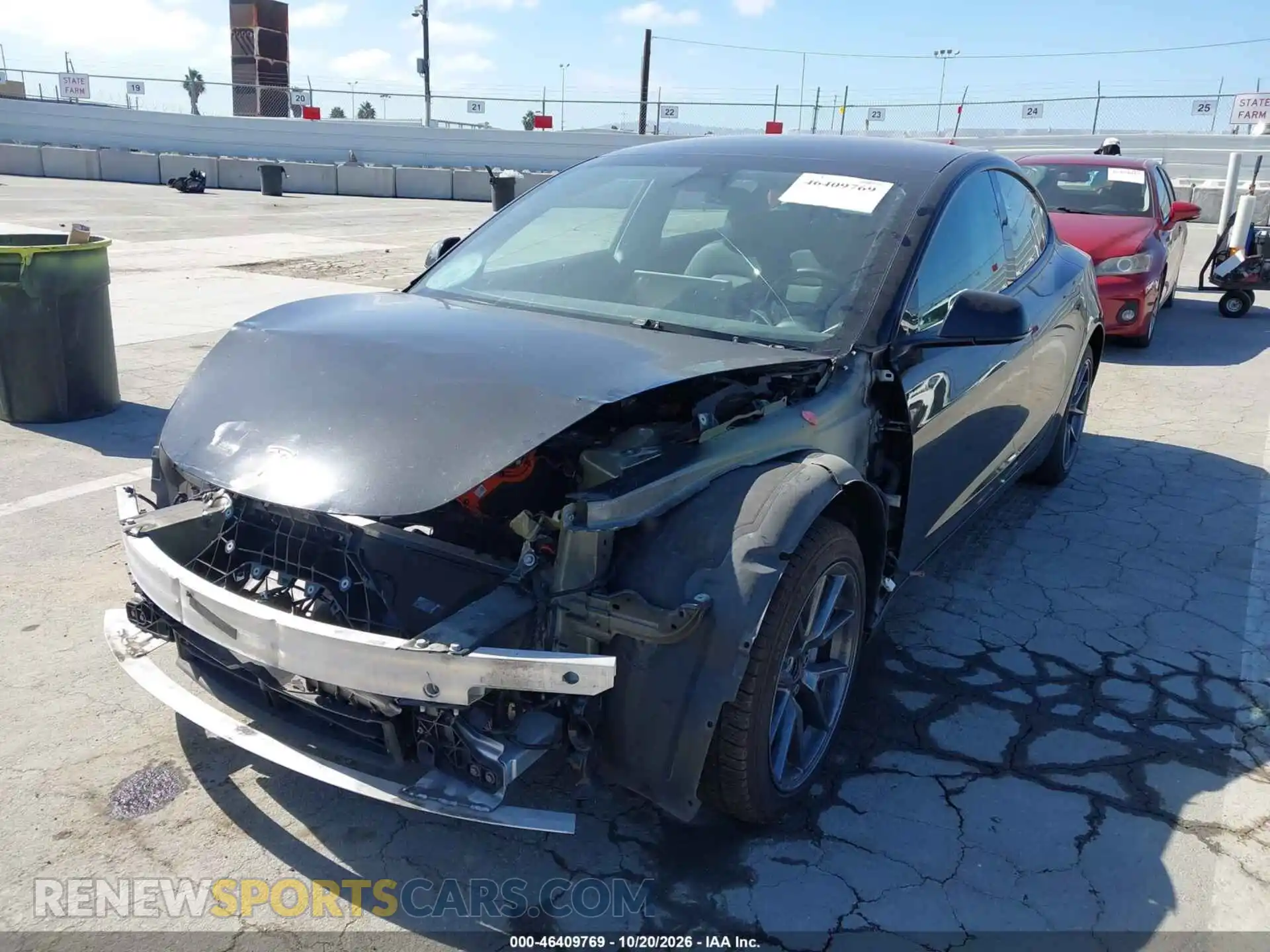 2 Photograph of a damaged car 5YJ3E1EB3NF247018 TESLA MODEL 3 2022