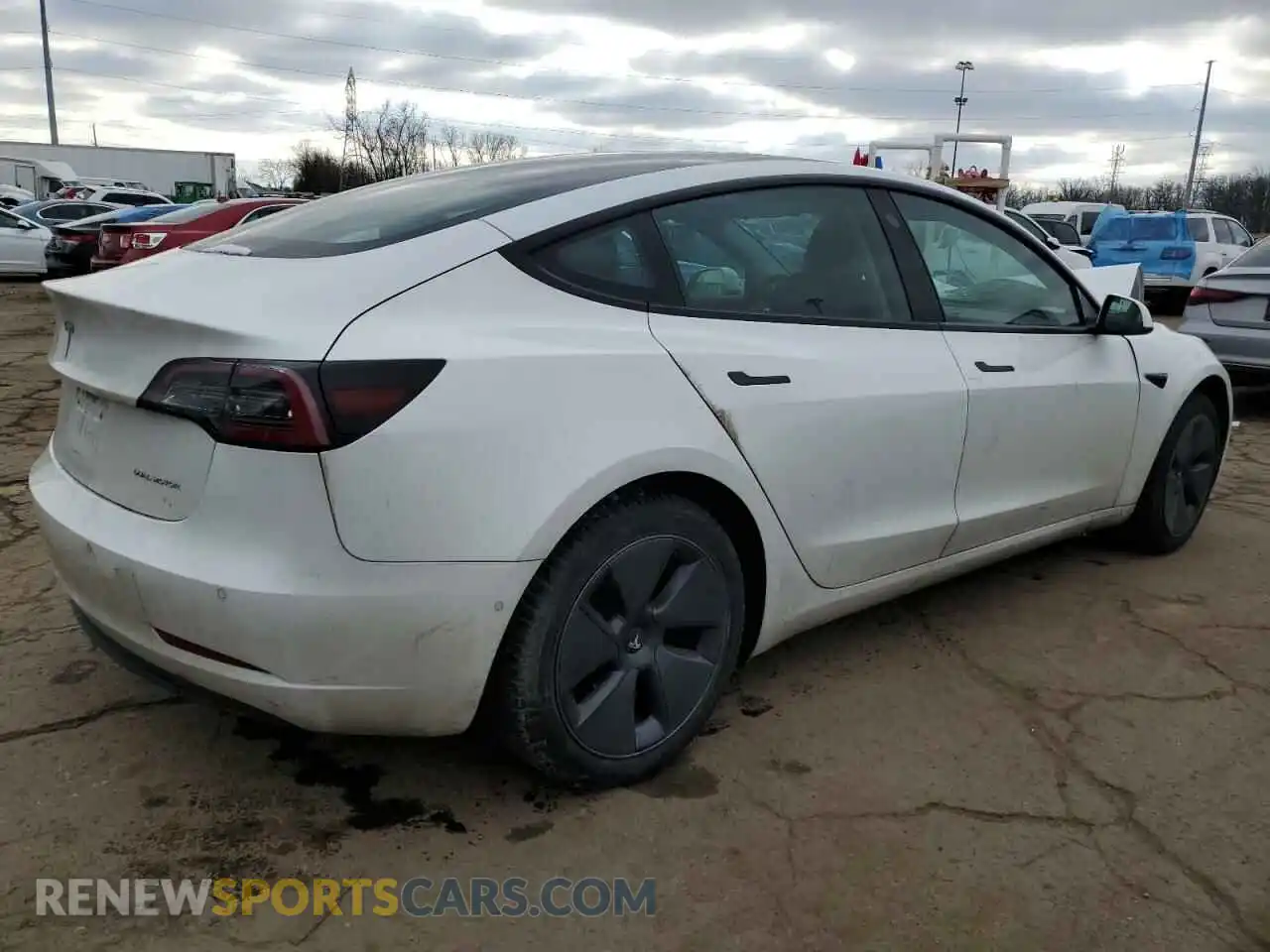 3 Photograph of a damaged car 5YJ3E1EB3NF317259 TESLA MODEL 3 2022