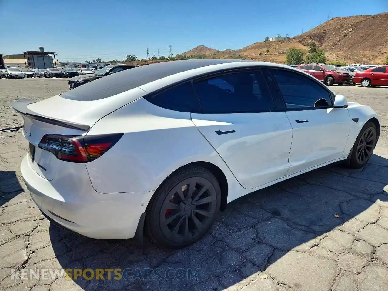 3 Фотография поврежденного автомобиля 5YJ3E1EB4NF132752 TESLA MODEL 3 2022