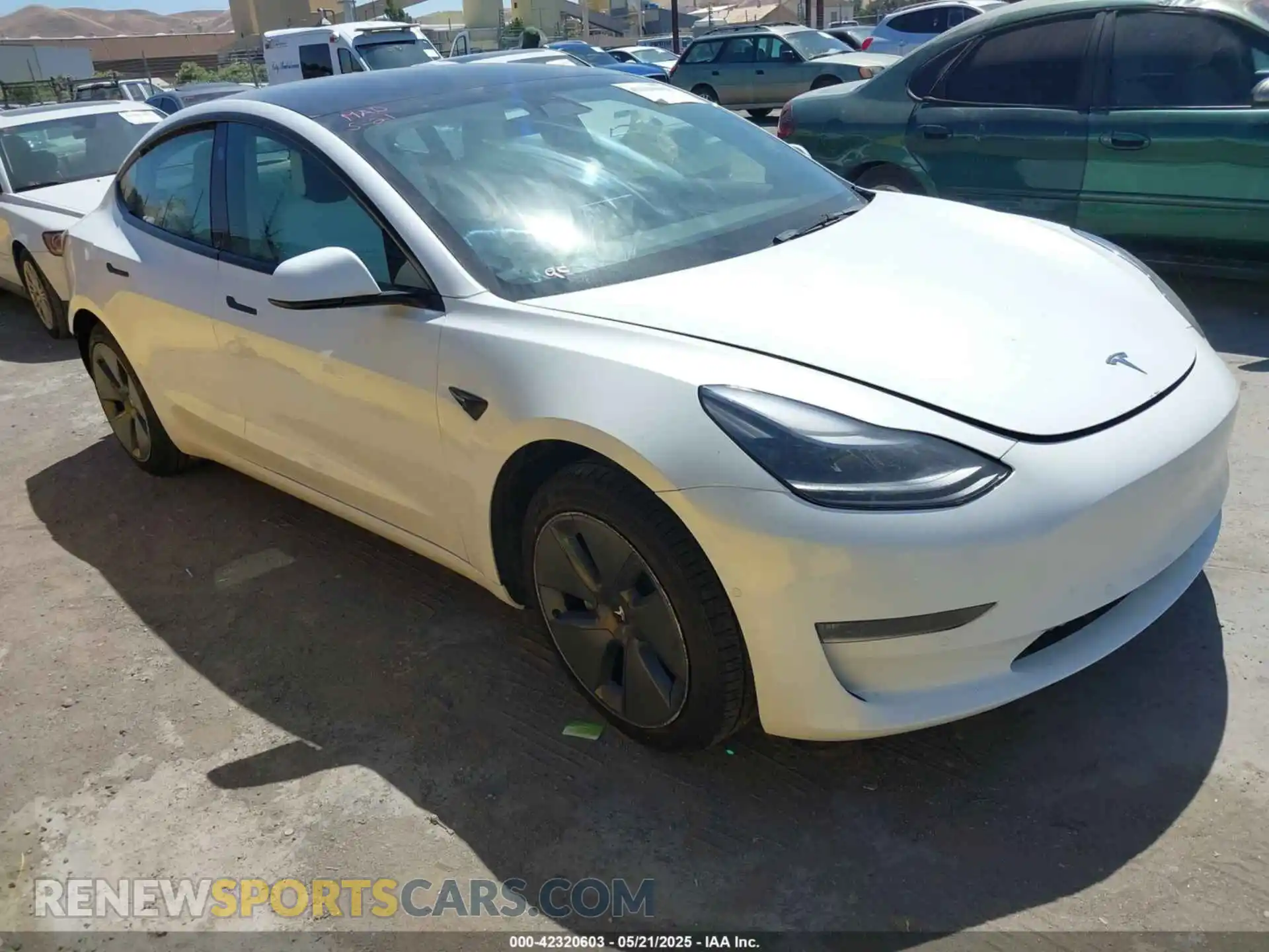 1 Photograph of a damaged car 5YJ3E1EB4NF169400 TESLA MODEL 3 2022
