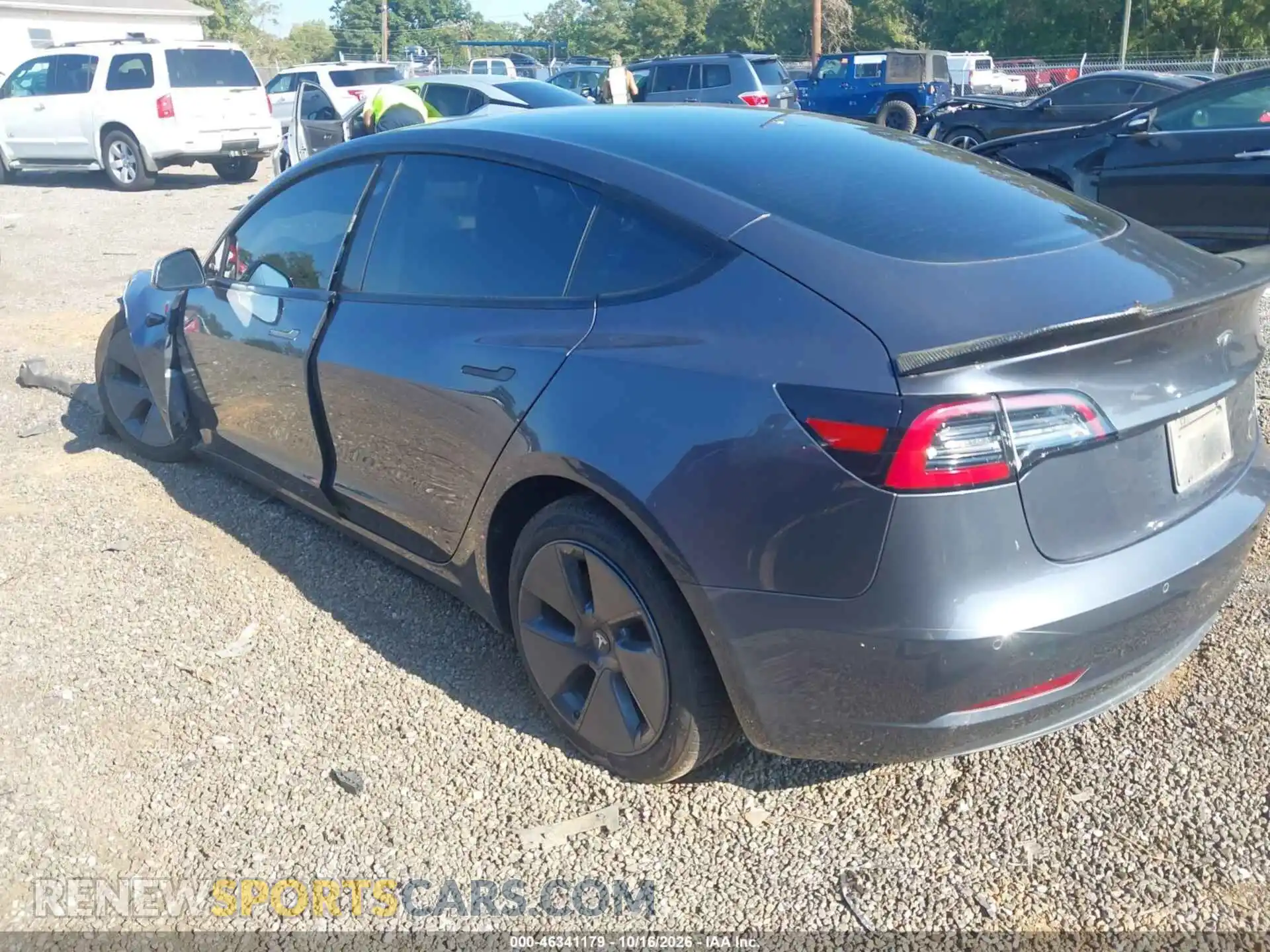 3 Photograph of a damaged car 5YJ3E1EB4NF172930 TESLA MODEL 3 2022