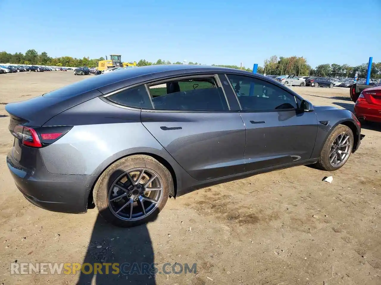 3 Photograph of a damaged car 5YJ3E1EB4NF247254 TESLA MODEL 3 2022