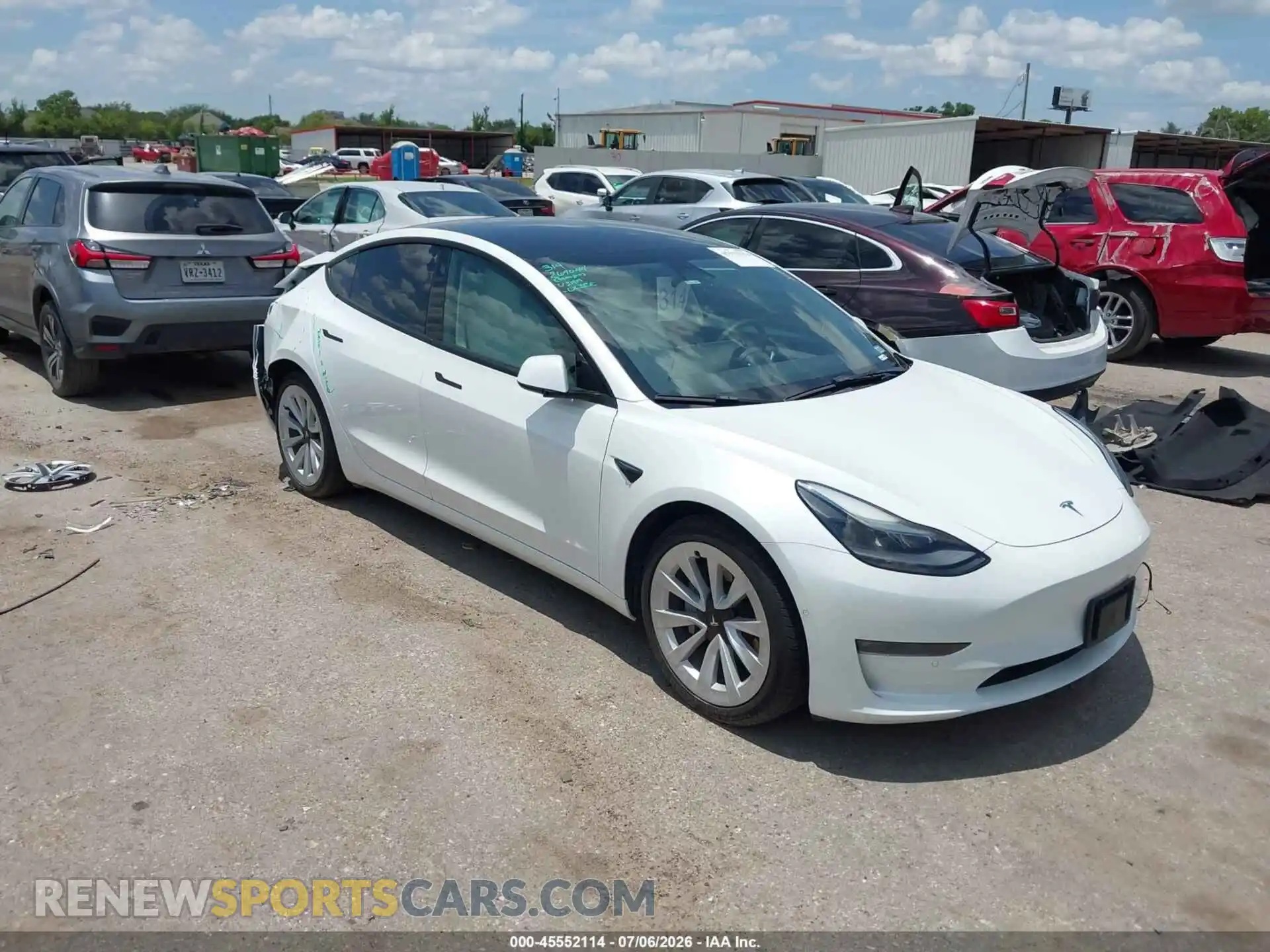 1 Photograph of a damaged car 5YJ3E1EB4NF269044 TESLA MODEL 3 2022