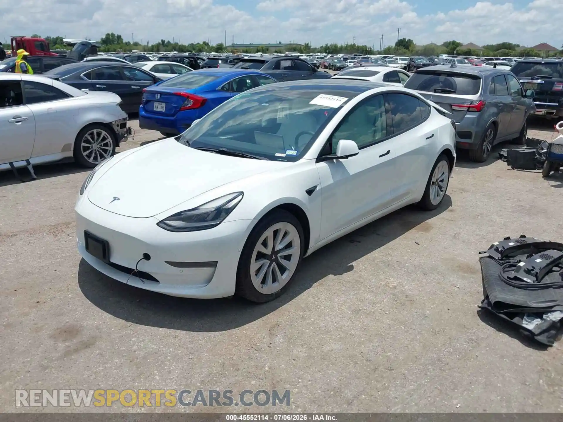 2 Photograph of a damaged car 5YJ3E1EB4NF269044 TESLA MODEL 3 2022