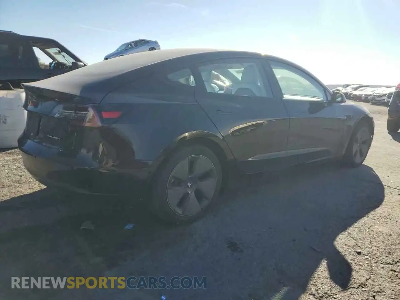 3 Photograph of a damaged car 5YJ3E1EB4NF269271 TESLA MODEL 3 2022