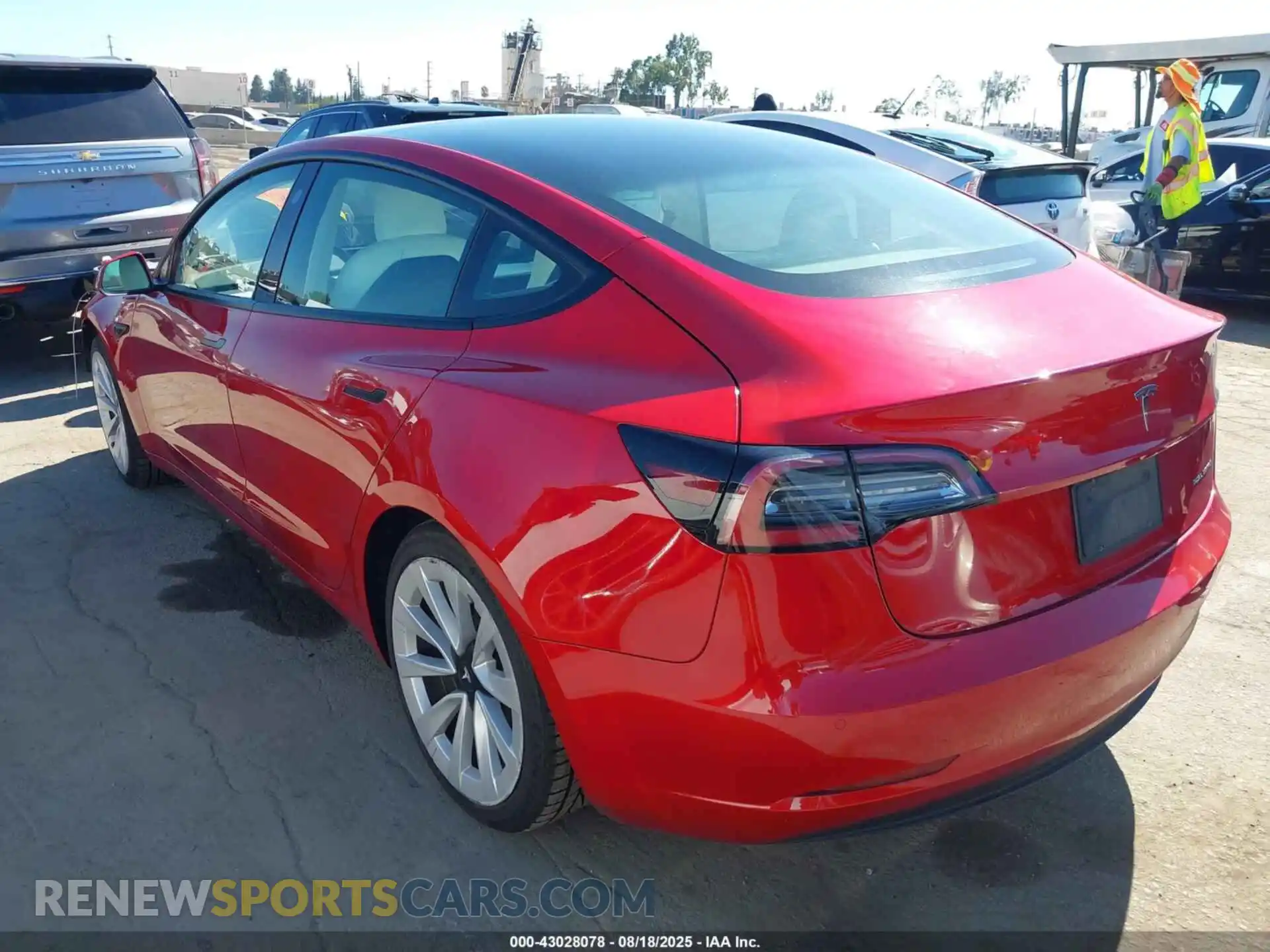 3 Photograph of a damaged car 5YJ3E1EB4NF269643 TESLA MODEL 3 2022