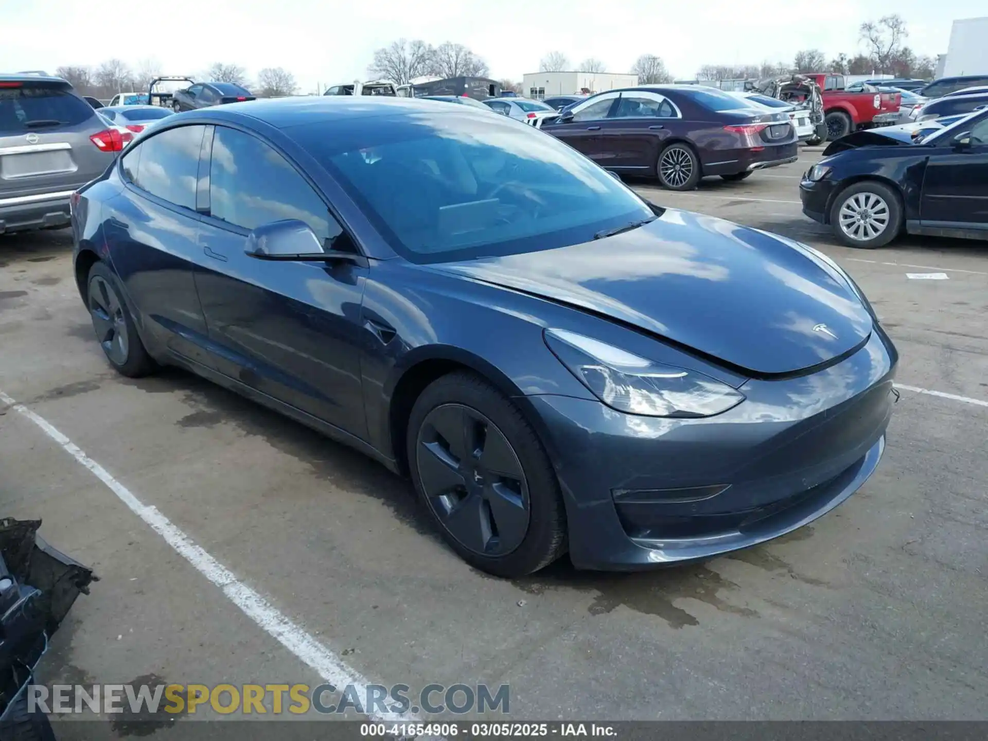 1 Photograph of a damaged car 5YJ3E1EB4NF275202 TESLA MODEL 3 2022