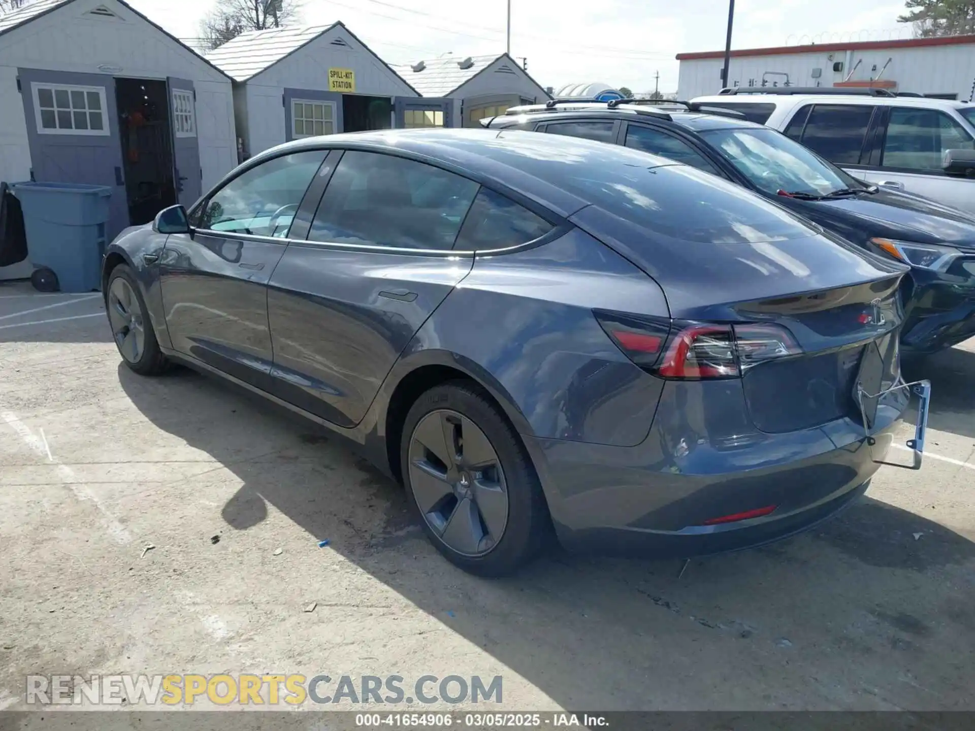 3 Photograph of a damaged car 5YJ3E1EB4NF275202 TESLA MODEL 3 2022