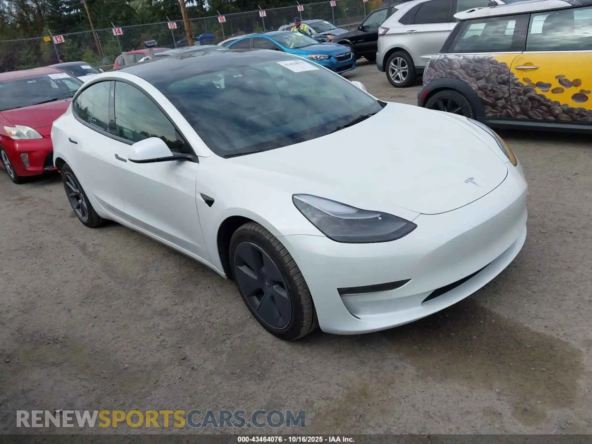 1 Photograph of a damaged car 5YJ3E1EB4NF306271 TESLA MODEL 3 2022