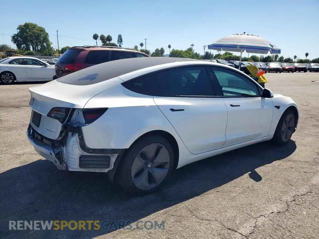 3 Photograph of a damaged car 5YJ3E1EB4NF307825 TESLA MODEL 3 2022