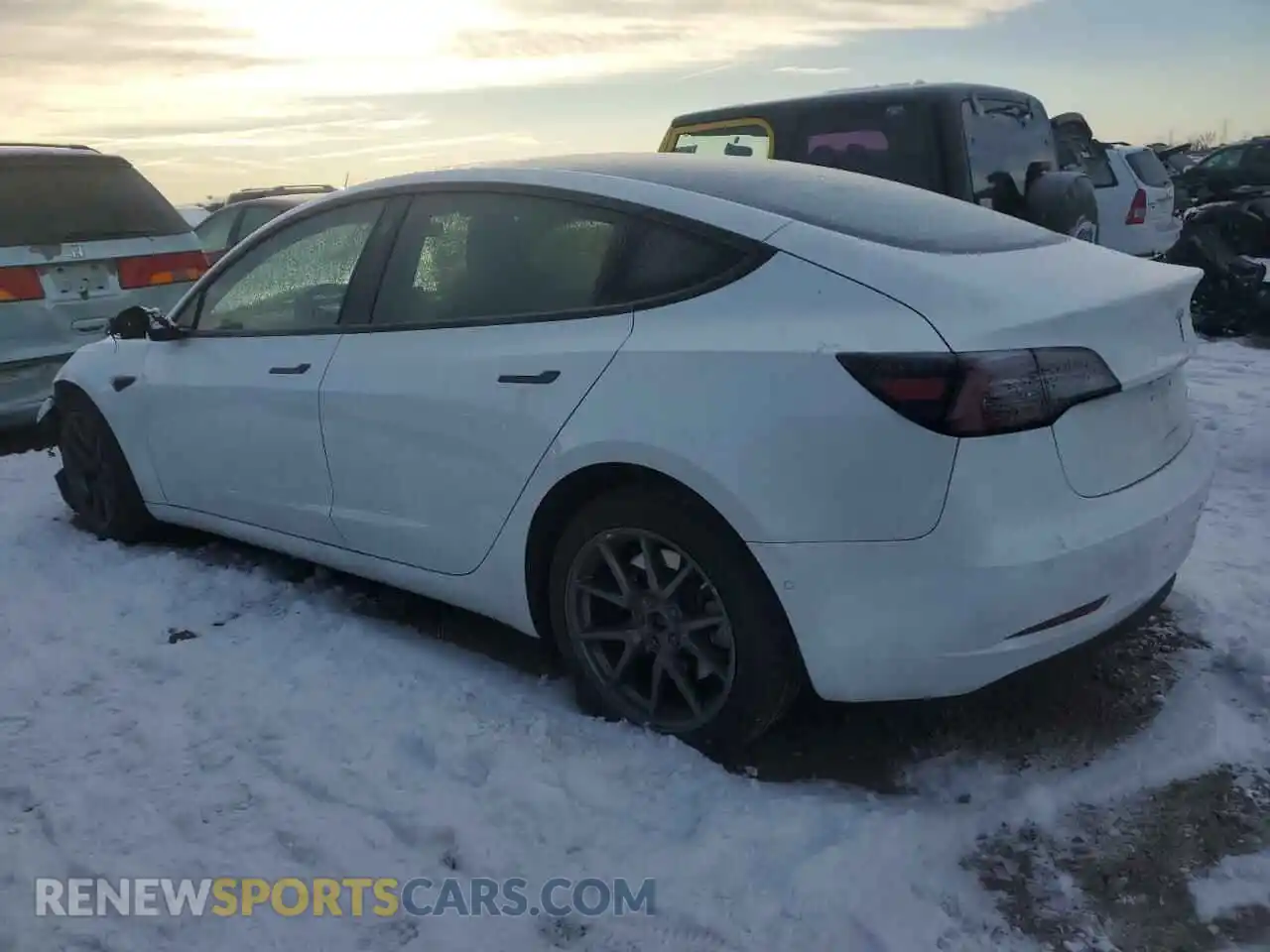 2 Photograph of a damaged car 5YJ3E1EB4NF361819 TESLA MODEL 3 2022