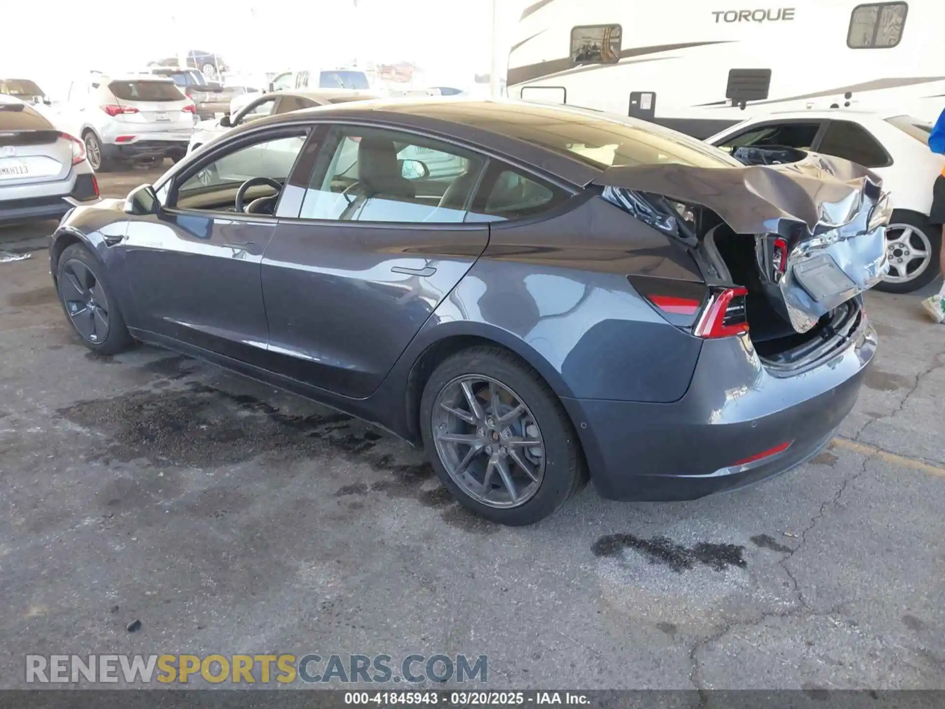 3 Photograph of a damaged car 5YJ3E1EB5NF126104 TESLA MODEL 3 2022