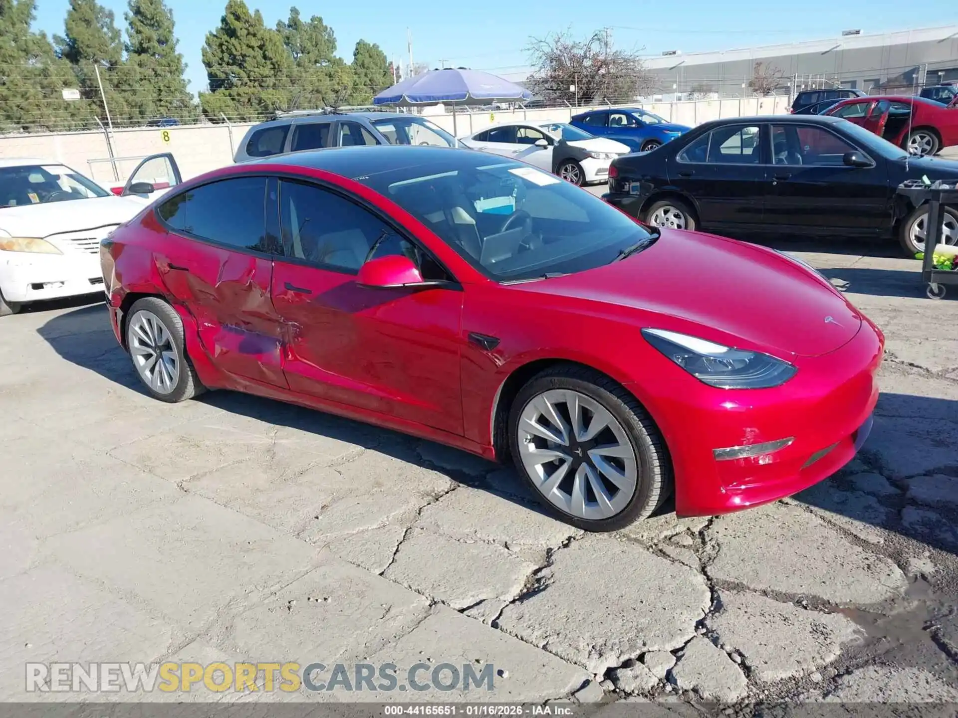 1 Photograph of a damaged car 5YJ3E1EB5NF131478 TESLA MODEL 3 2022