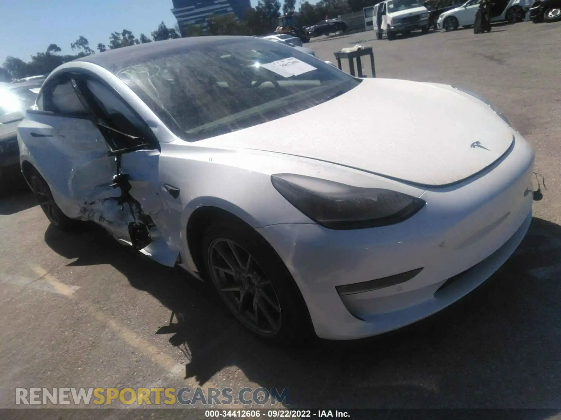 1 Photograph of a damaged car 5YJ3E1EB5NF135367 TESLA MODEL 3 2022