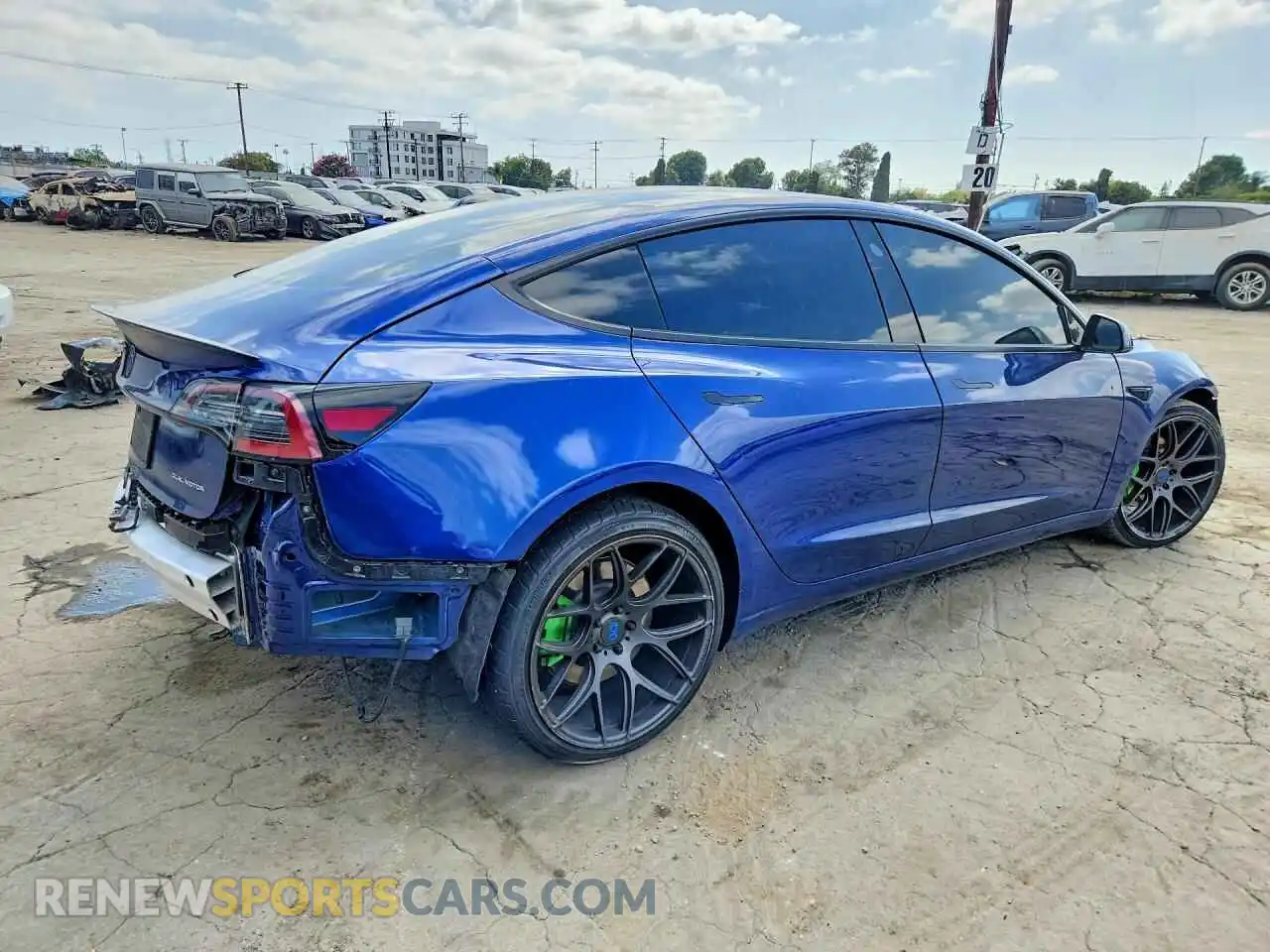 3 Photograph of a damaged car 5YJ3E1EB5NF138334 TESLA MODEL 3 2022