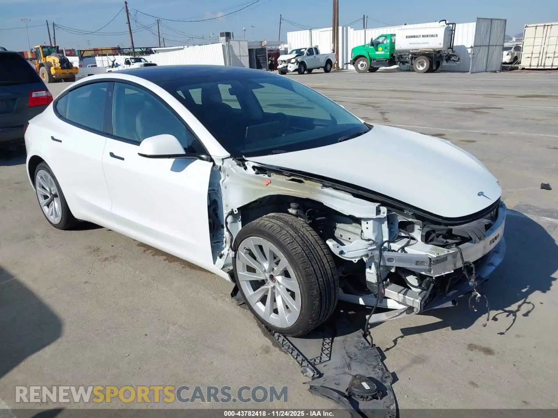 1 Photograph of a damaged car 5YJ3E1EB5NF145591 TESLA MODEL 3 2022