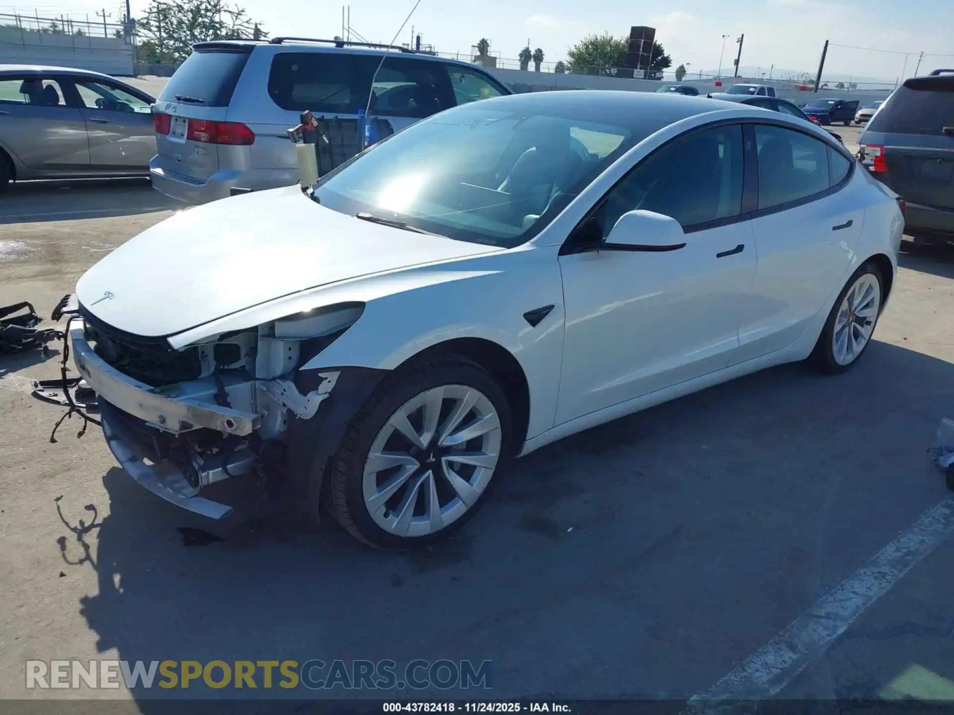 2 Photograph of a damaged car 5YJ3E1EB5NF145591 TESLA MODEL 3 2022