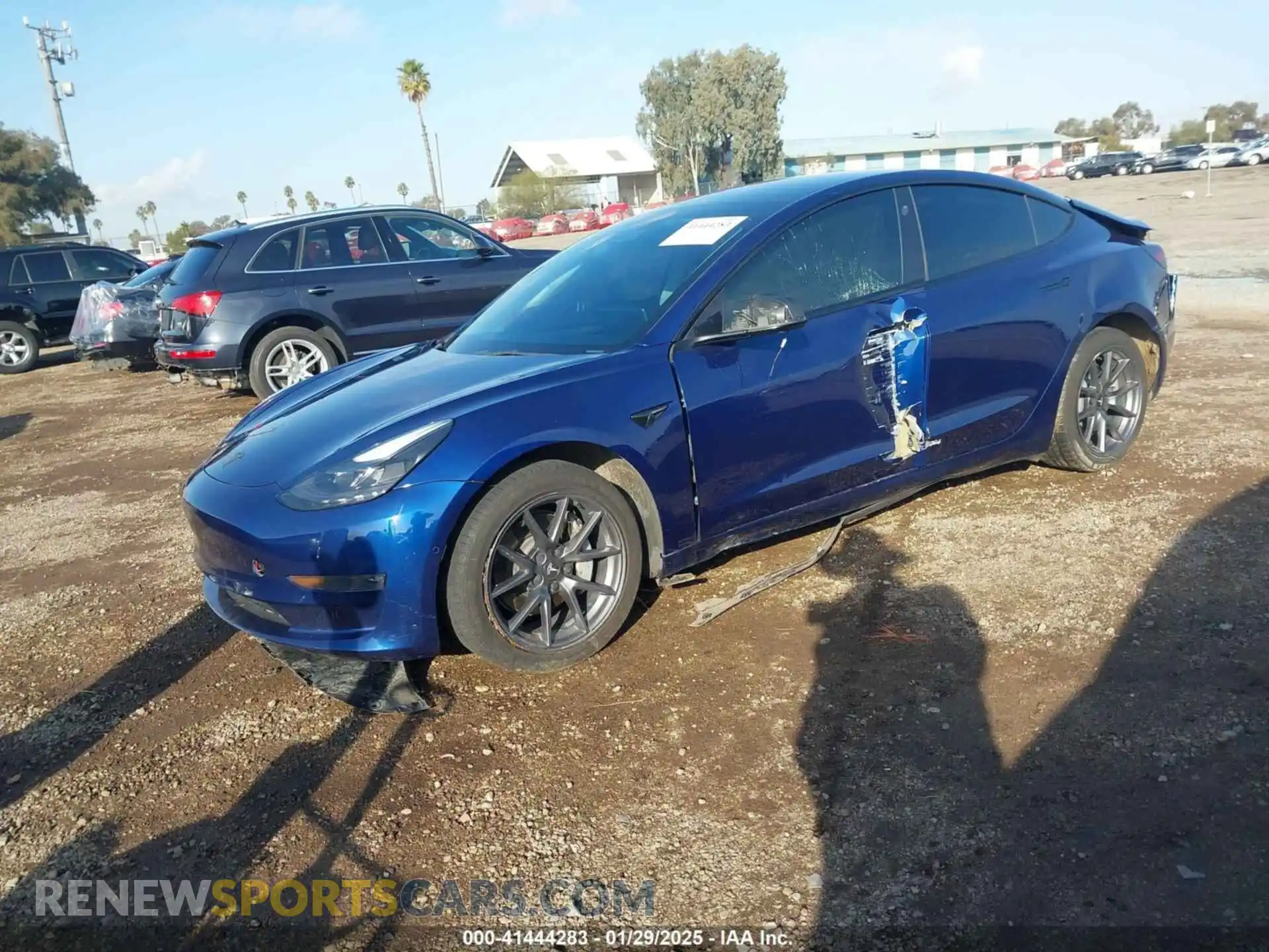 2 Photograph of a damaged car 5YJ3E1EB5NF152217 TESLA MODEL 3 2022