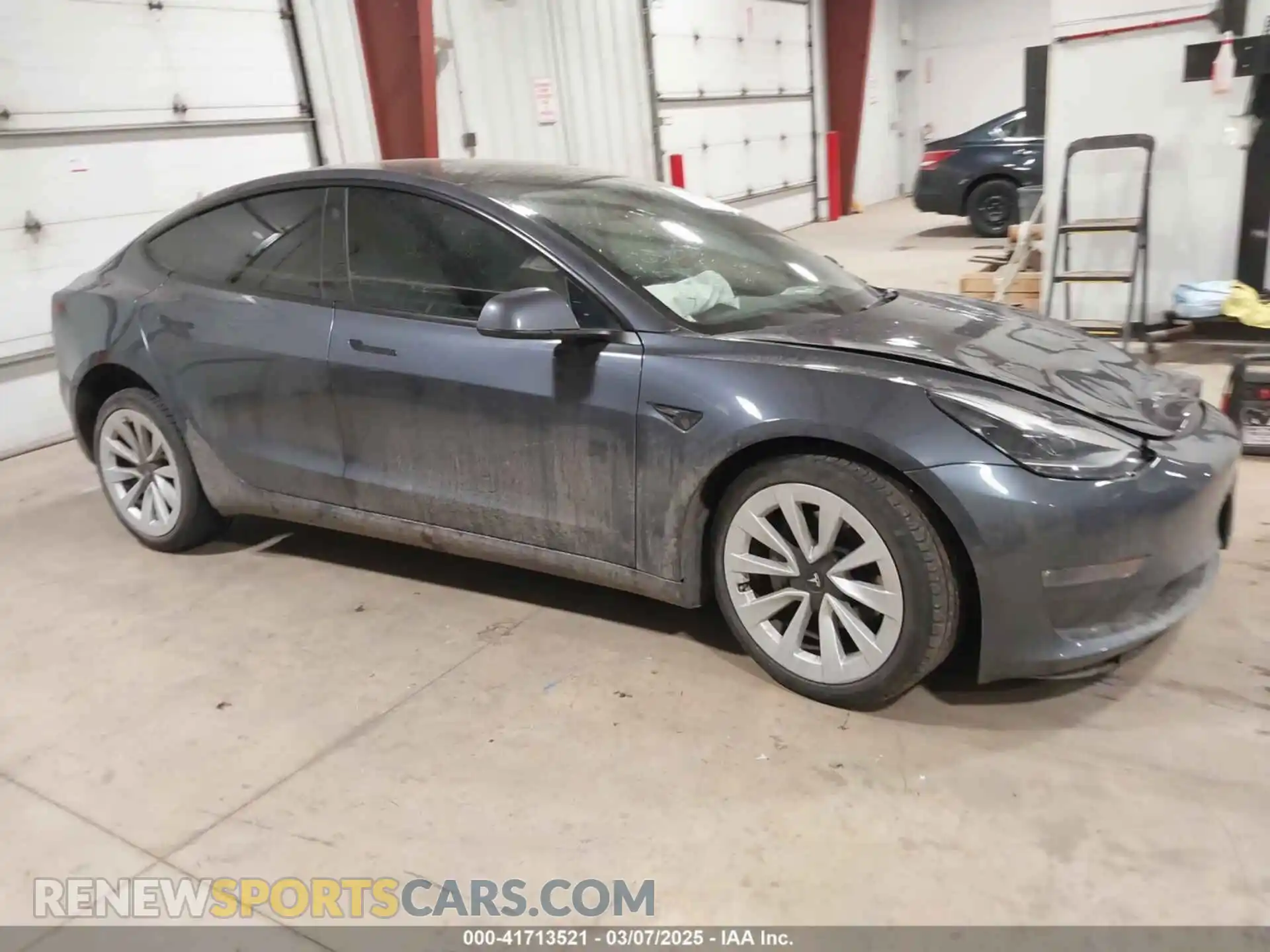 1 Photograph of a damaged car 5YJ3E1EB5NF155330 TESLA MODEL 3 2022
