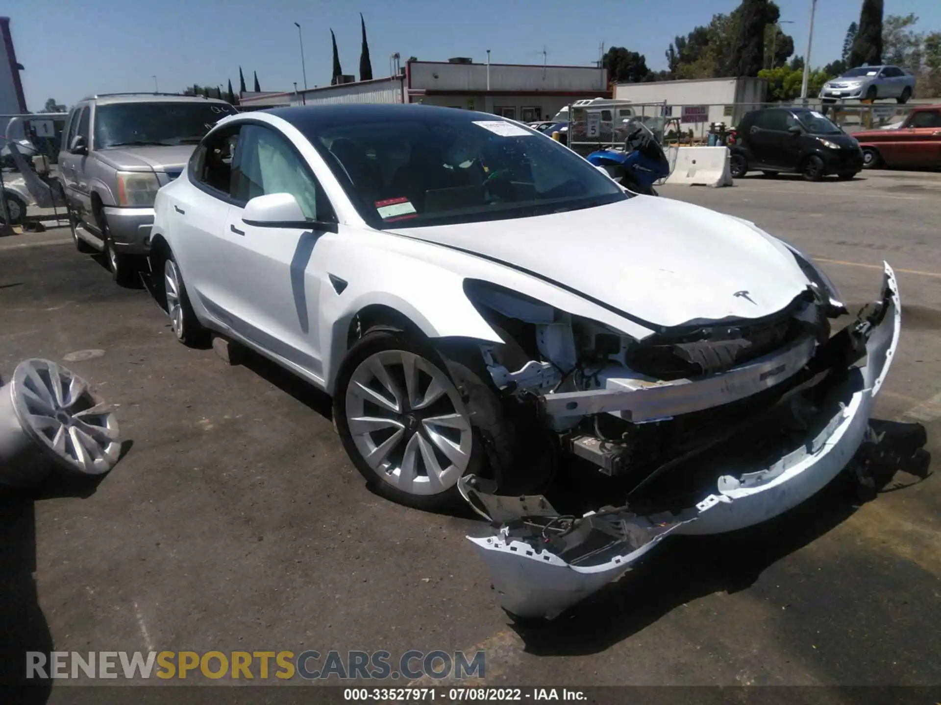 1 Фотография поврежденного автомобиля 5YJ3E1EB5NF163556 TESLA MODEL 3 2022