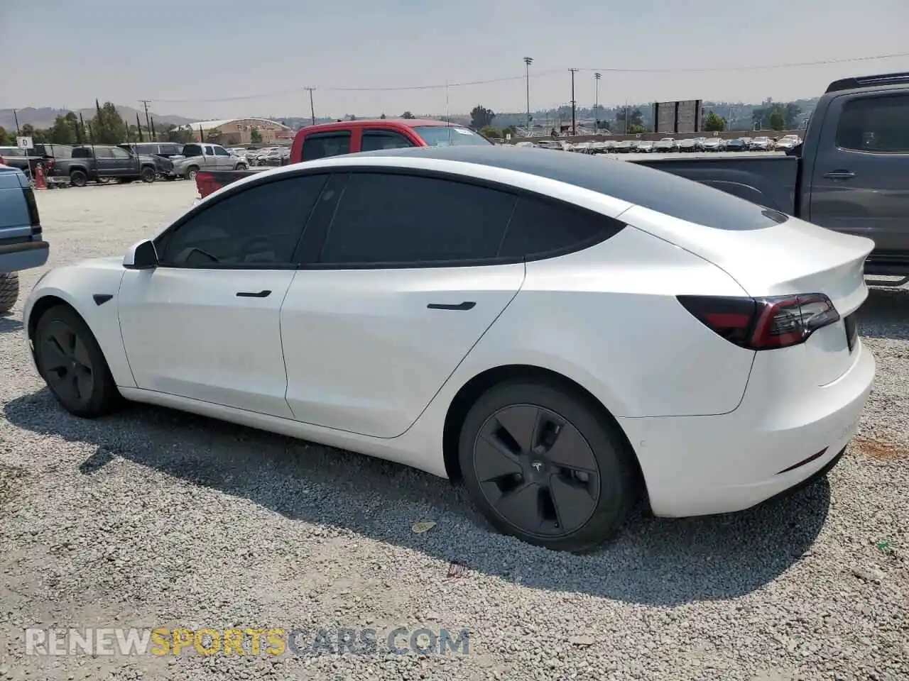 2 Photograph of a damaged car 5YJ3E1EB5NF183533 TESLA MODEL 3 2022