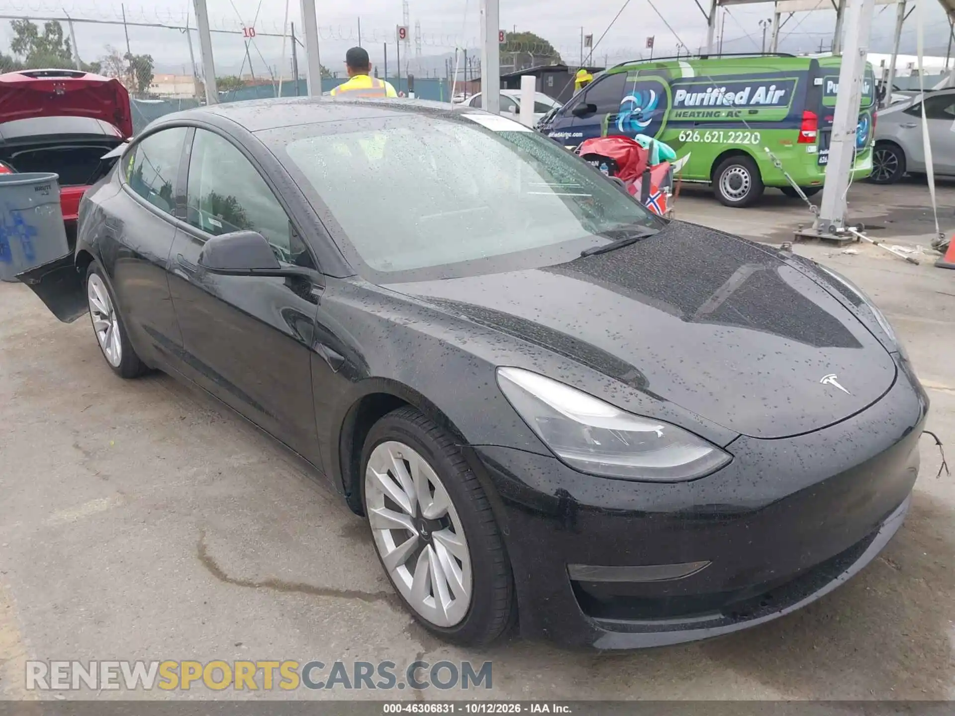 1 Photograph of a damaged car 5YJ3E1EB5NF195360 TESLA MODEL 3 2022