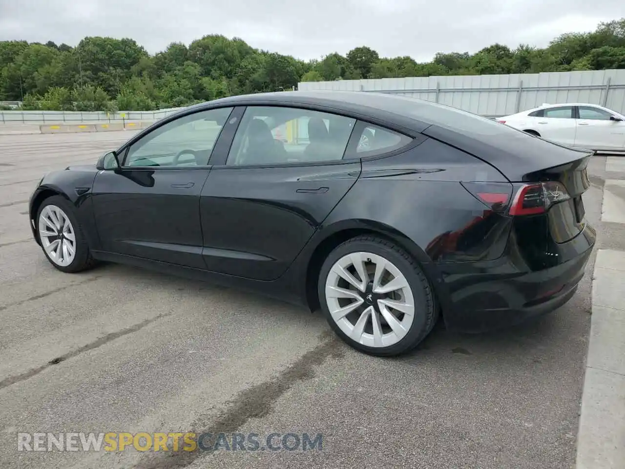 2 Photograph of a damaged car 5YJ3E1EB5NF288959 TESLA MODEL 3 2022