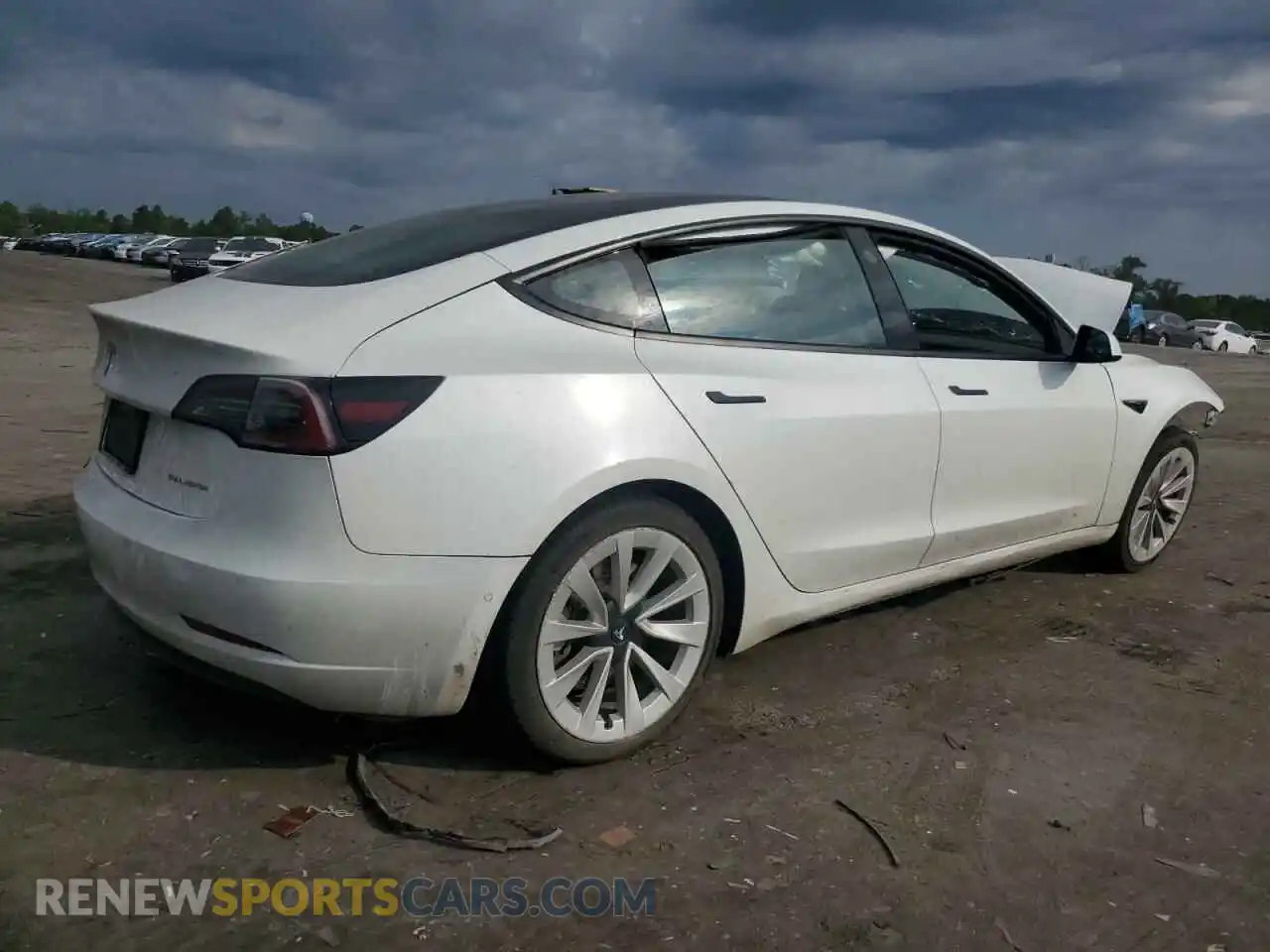 3 Photograph of a damaged car 5YJ3E1EB5NF290131 TESLA MODEL 3 2022