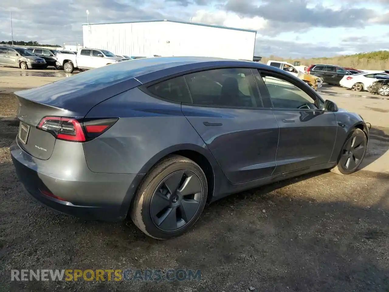 3 Photograph of a damaged car 5YJ3E1EB5NF341143 TESLA MODEL 3 2022
