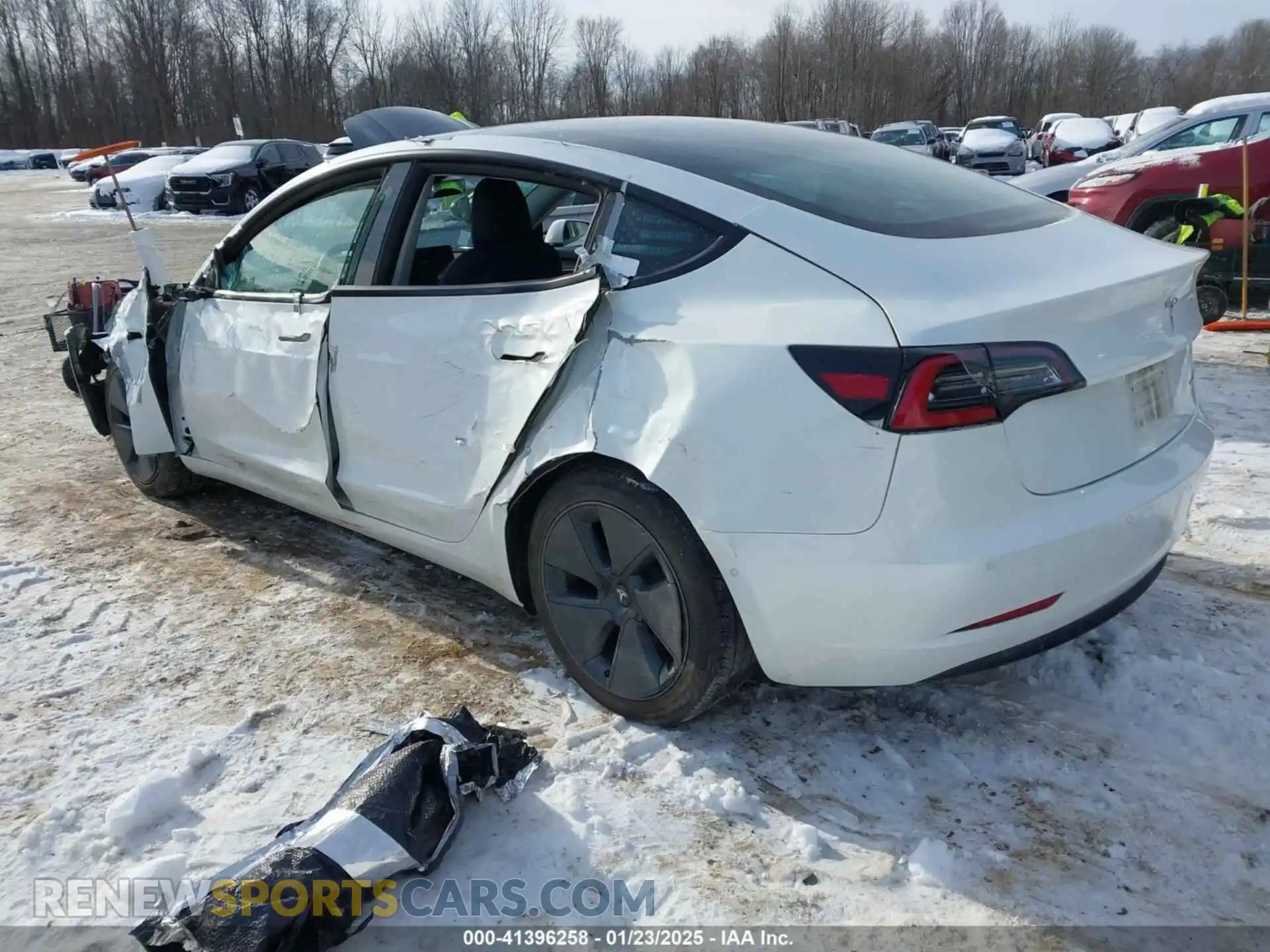 3 Photograph of a damaged car 5YJ3E1EB6NF114723 TESLA MODEL 3 2022