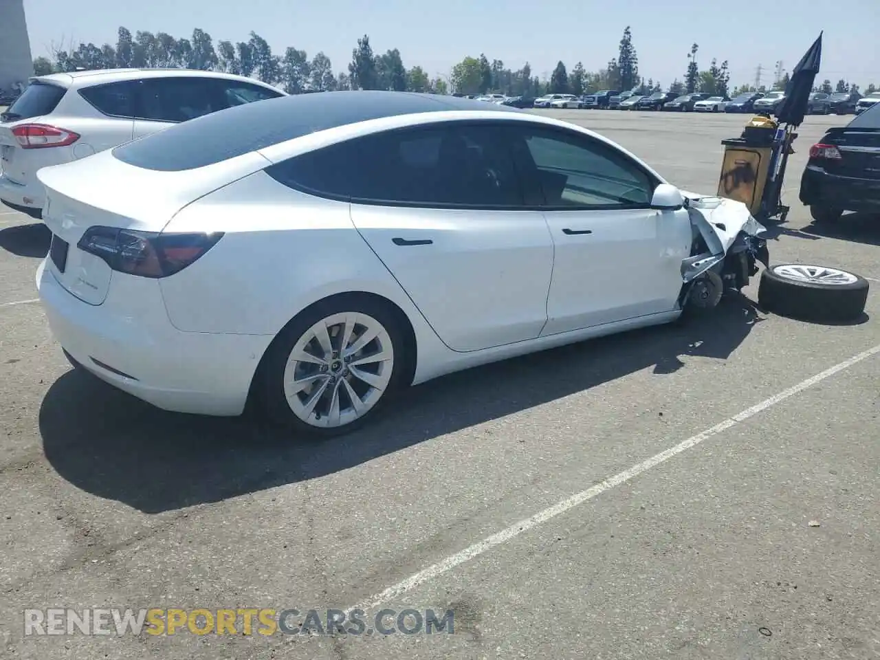 3 Photograph of a damaged car 5YJ3E1EB6NF127326 TESLA MODEL 3 2022