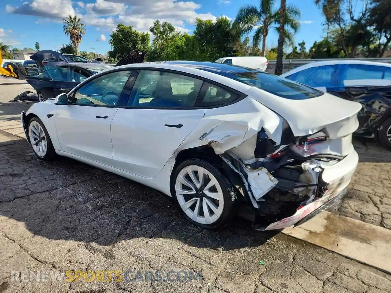 2 Photograph of a damaged car 5YJ3E1EB6NF157782 TESLA MODEL 3 2022