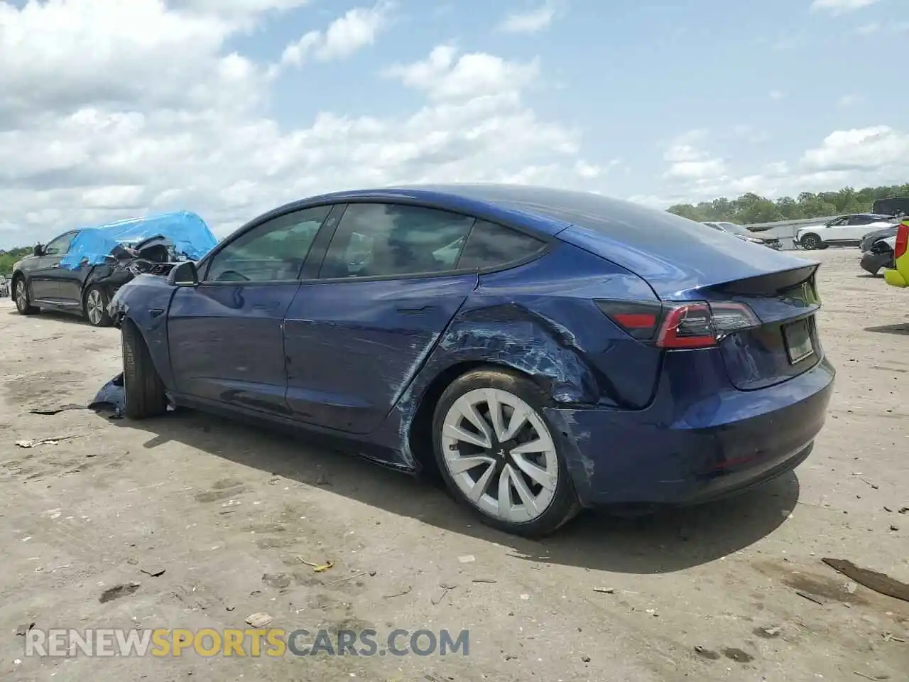 2 Photograph of a damaged car 5YJ3E1EB6NF183282 TESLA MODEL 3 2022