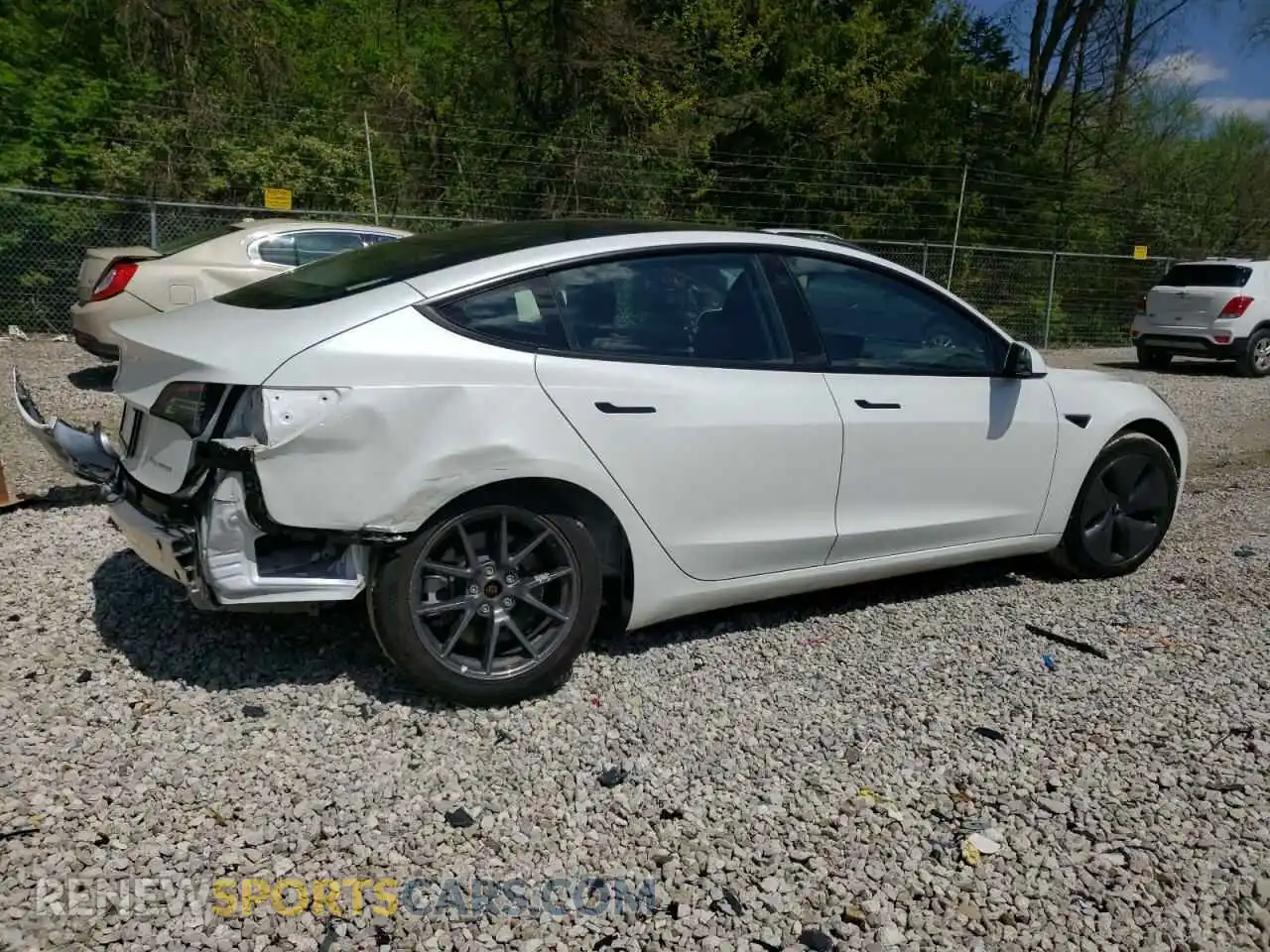 3 Photograph of a damaged car 5YJ3E1EB6NF184352 TESLA MODEL 3 2022