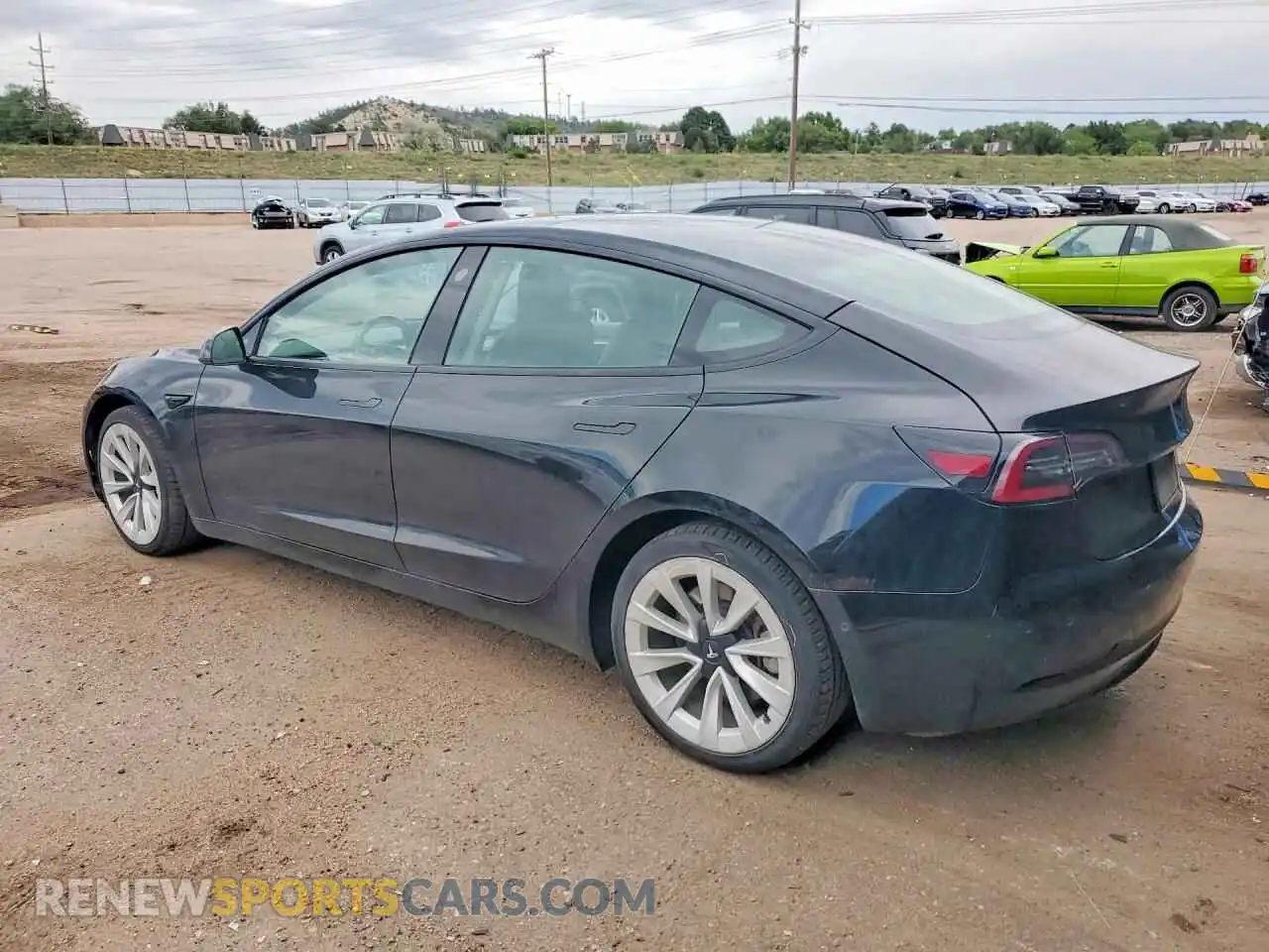 2 fotografías del automóvil dañado 5YJ3E1EB6NF190426 TESLA MODEL 3 2022