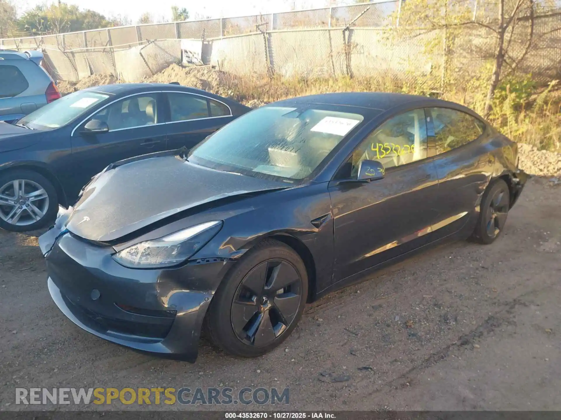 2 Photograph of a damaged car 5YJ3E1EB6NF239236 TESLA MODEL 3 2022