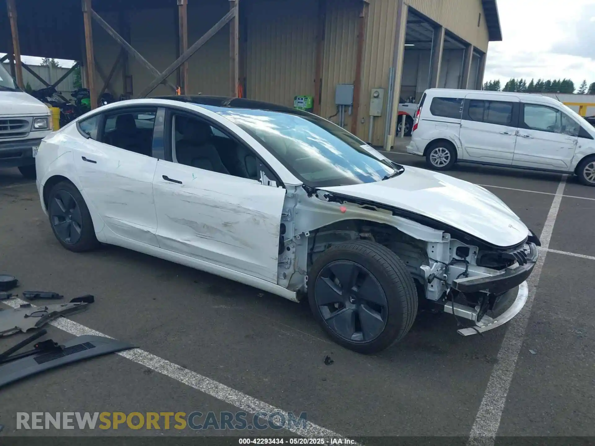 1 Photograph of a damaged car 5YJ3E1EB6NF250964 TESLA MODEL 3 2022