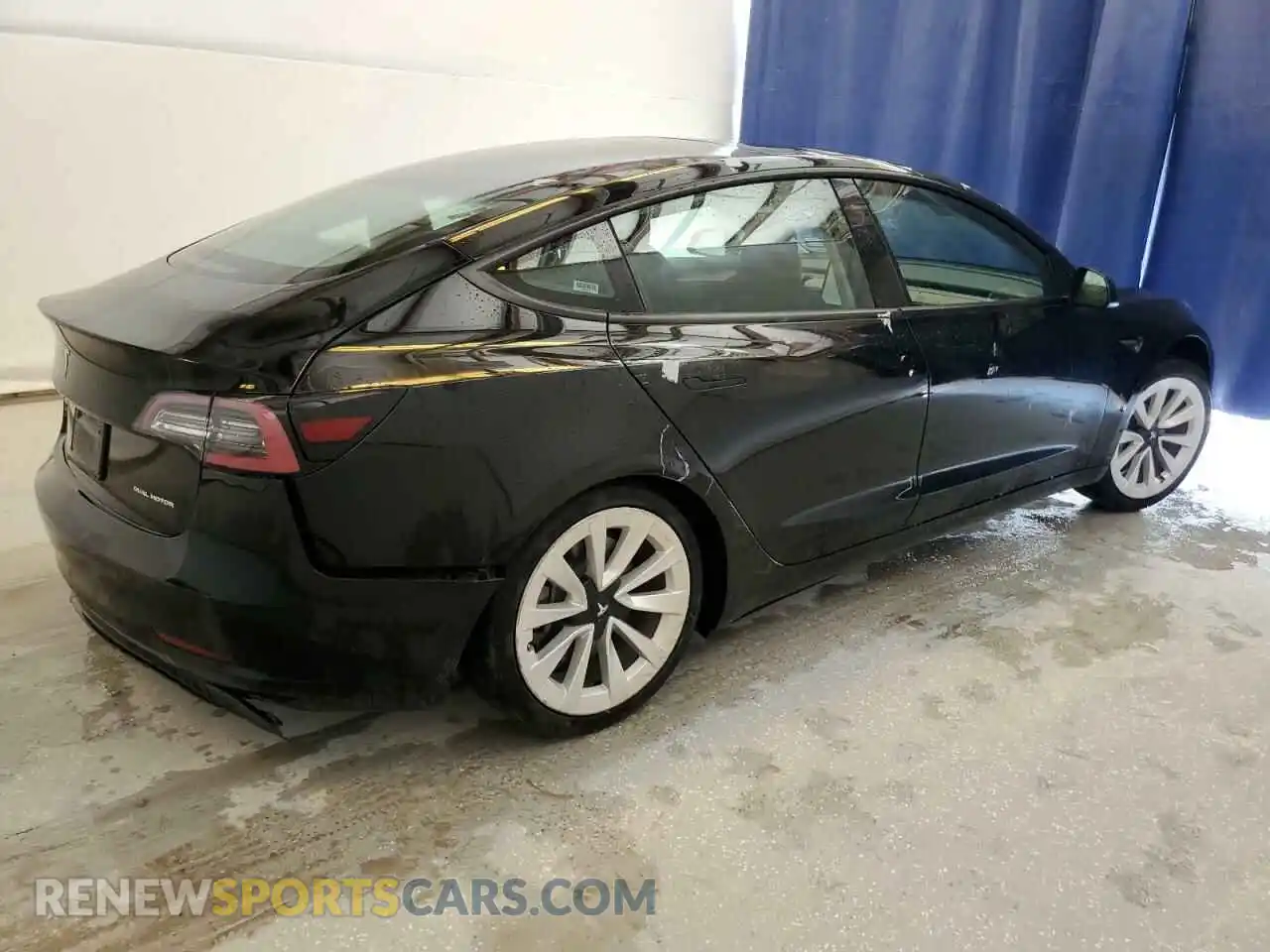 3 Photograph of a damaged car 5YJ3E1EB6NF262239 TESLA MODEL 3 2022