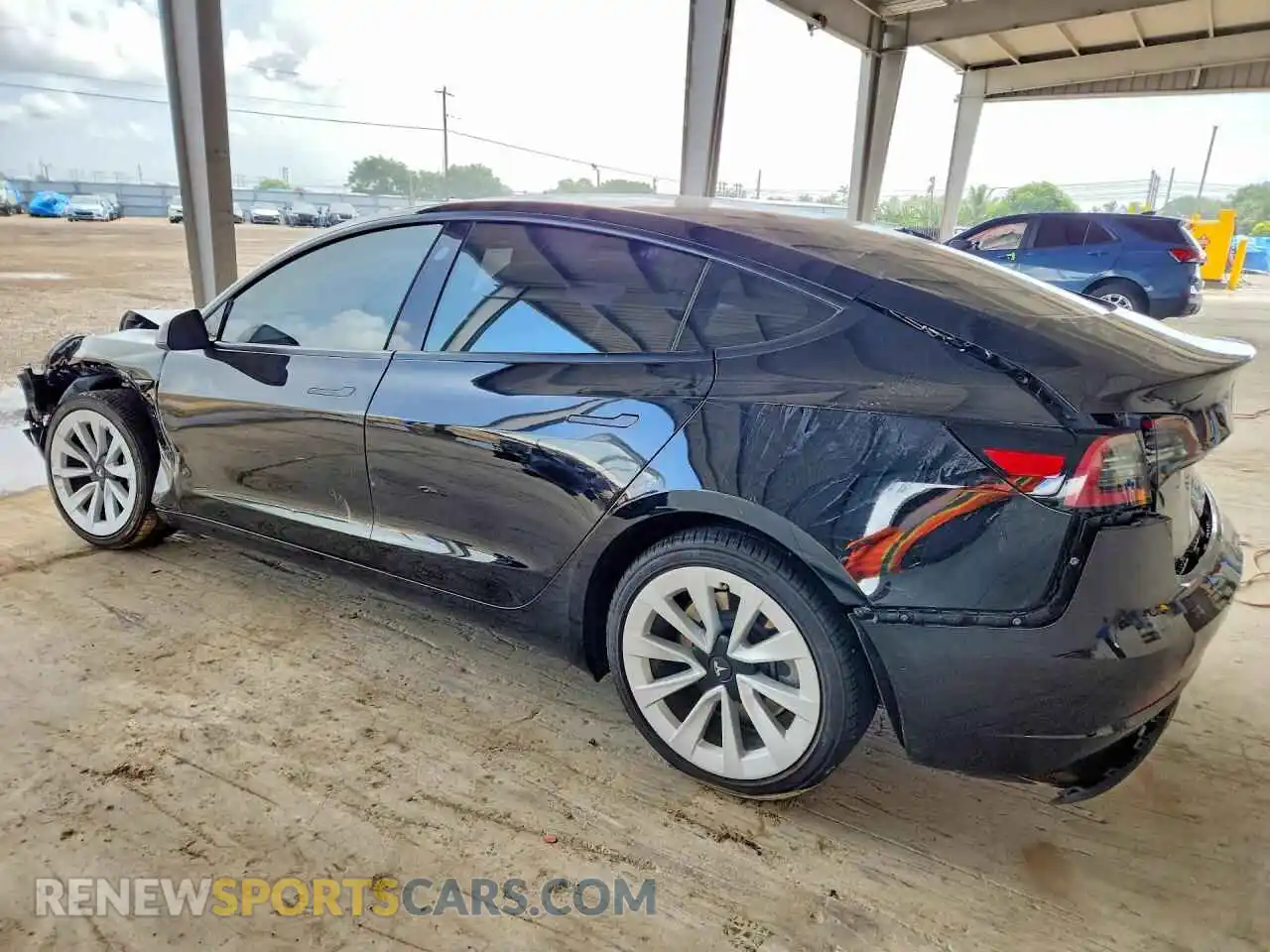 2 Photograph of a damaged car 5YJ3E1EB6NF264458 TESLA MODEL 3 2022