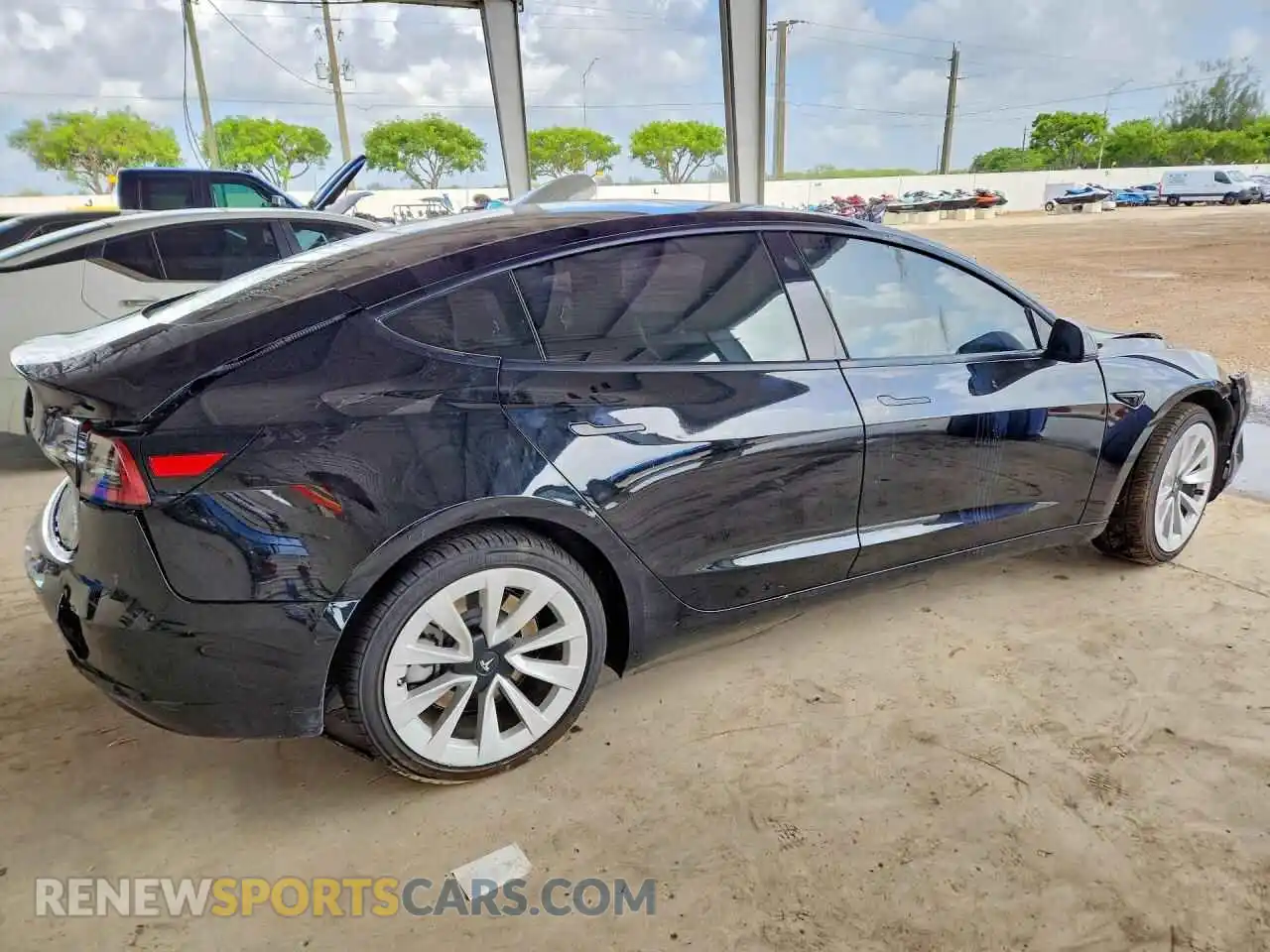 3 Photograph of a damaged car 5YJ3E1EB6NF264458 TESLA MODEL 3 2022