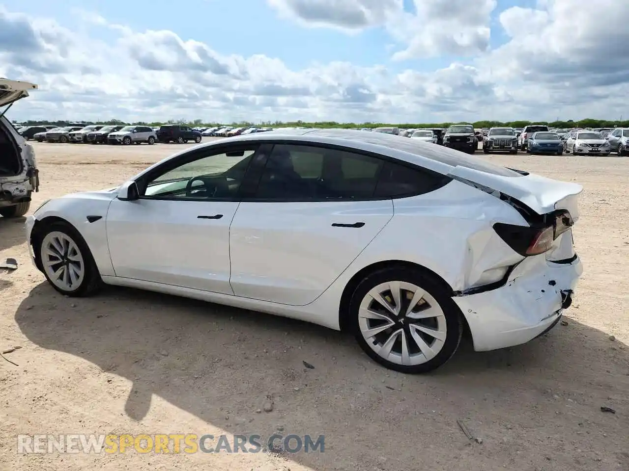 2 fotografías del automóvil dañado 5YJ3E1EB6NF272284 TESLA MODEL 3 2022