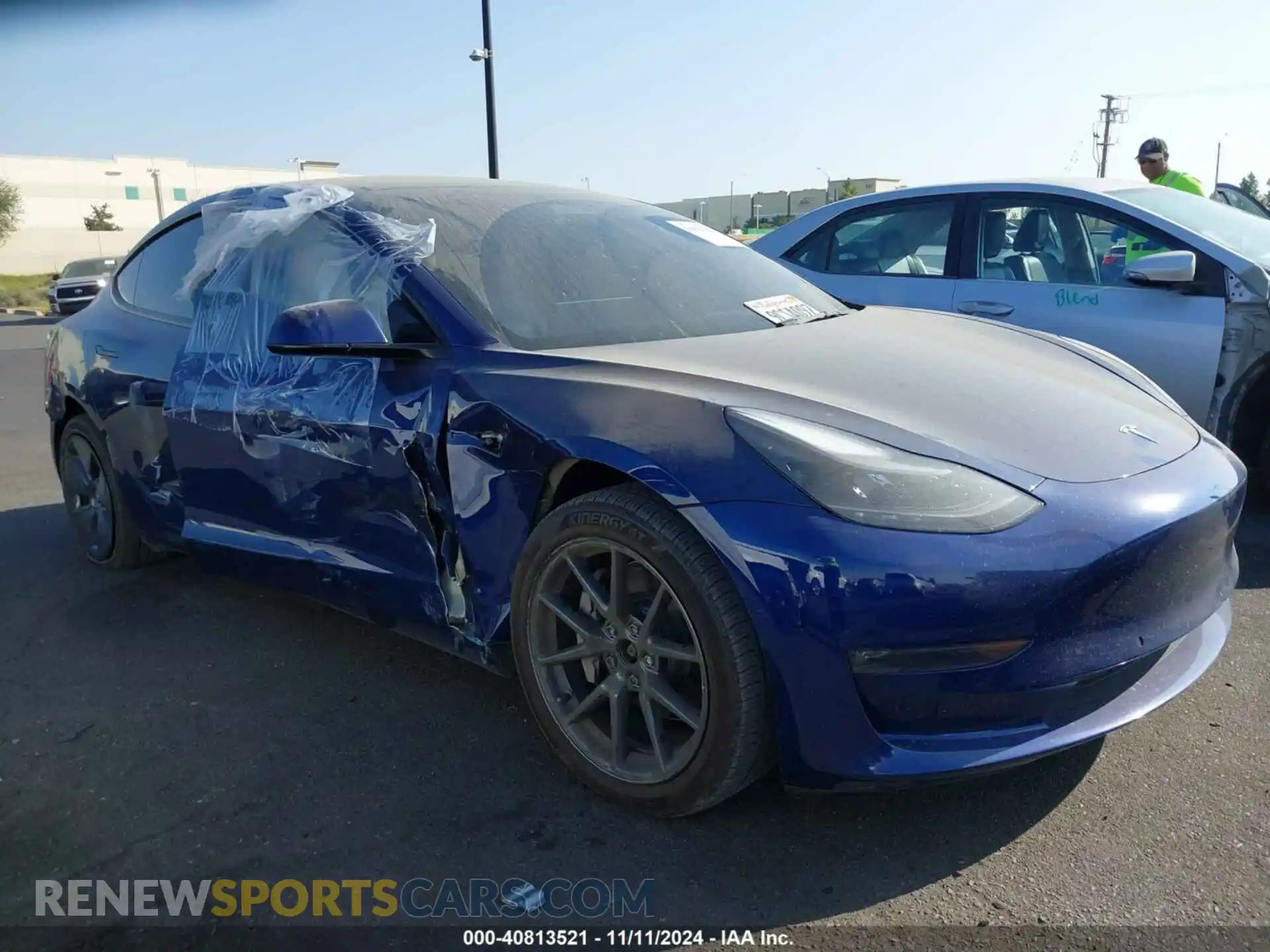 1 Photograph of a damaged car 5YJ3E1EB6NF325811 TESLA MODEL 3 2022