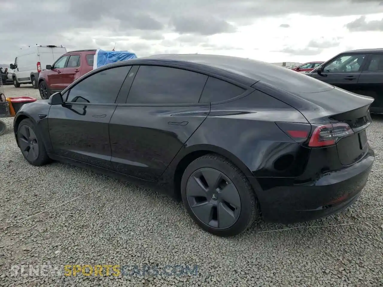 2 Photograph of a damaged car 5YJ3E1EB6NF334914 TESLA MODEL 3 2022